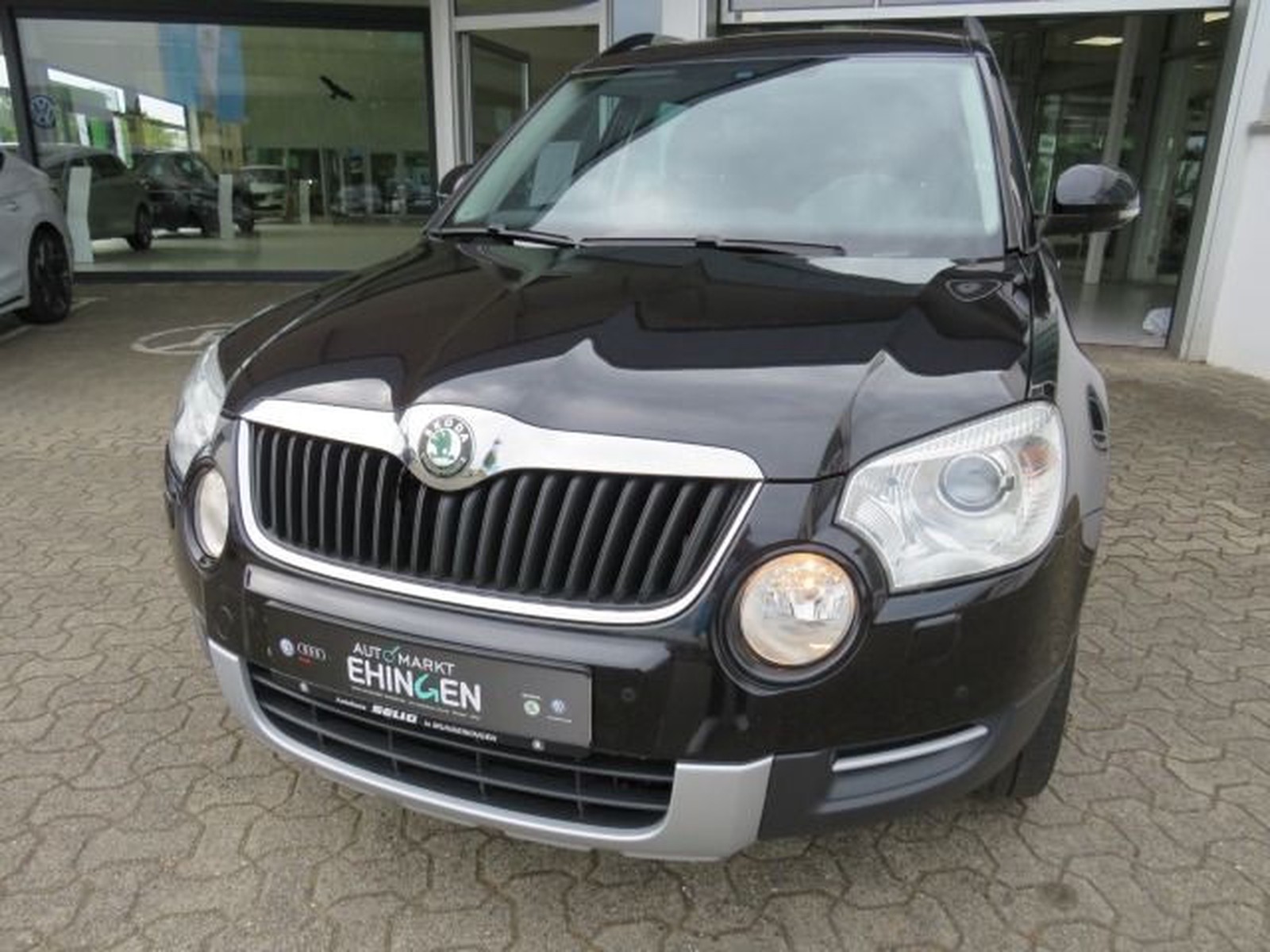 Skoda Yeti Tsi Ps Elegance Plus Edition Sh Pdc Xenon Gebraucht