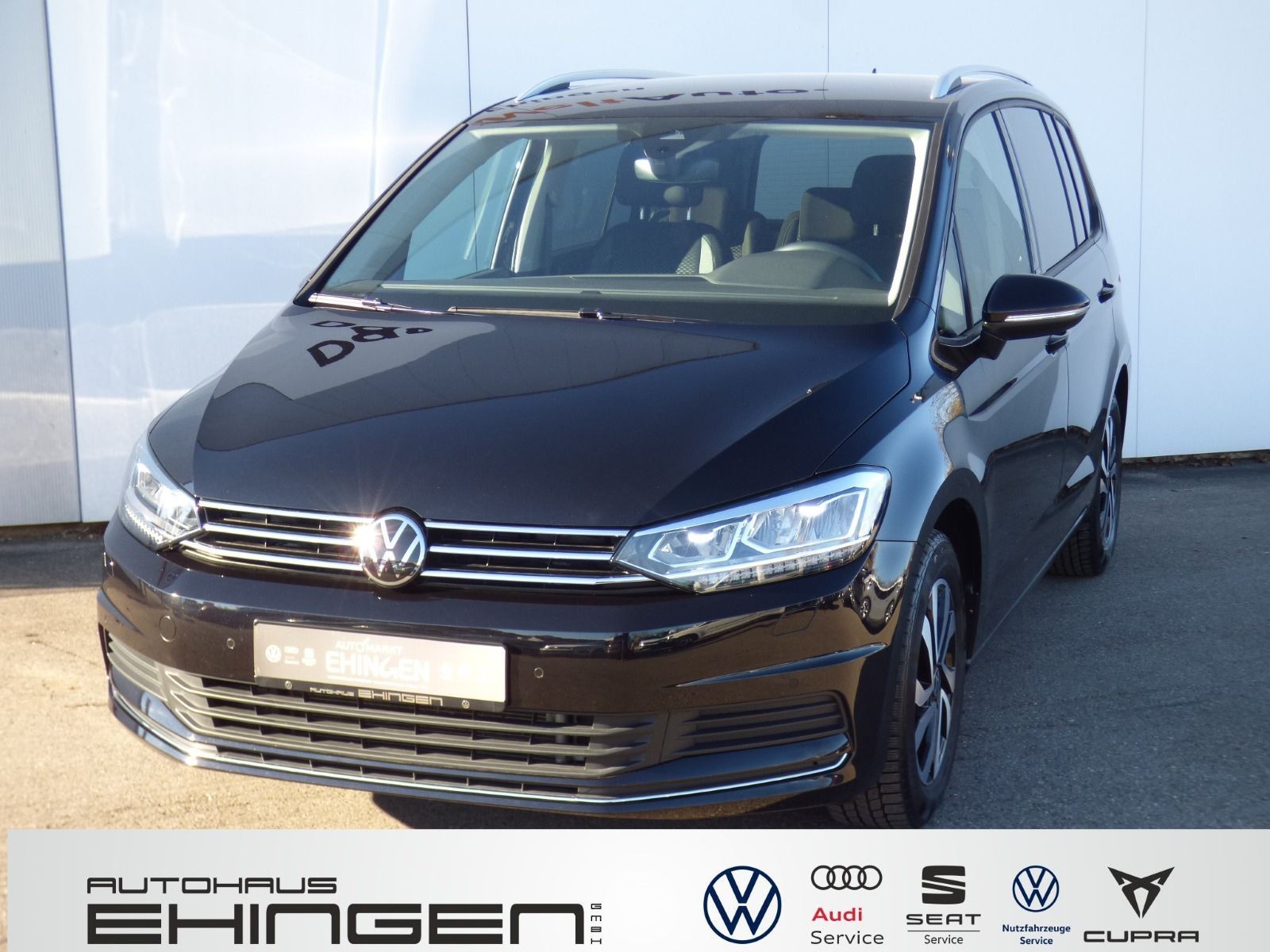 Volkswagen Touran Active 2 0 TDI DSG LED ACC Navi 7 Sitze 5J Garantie