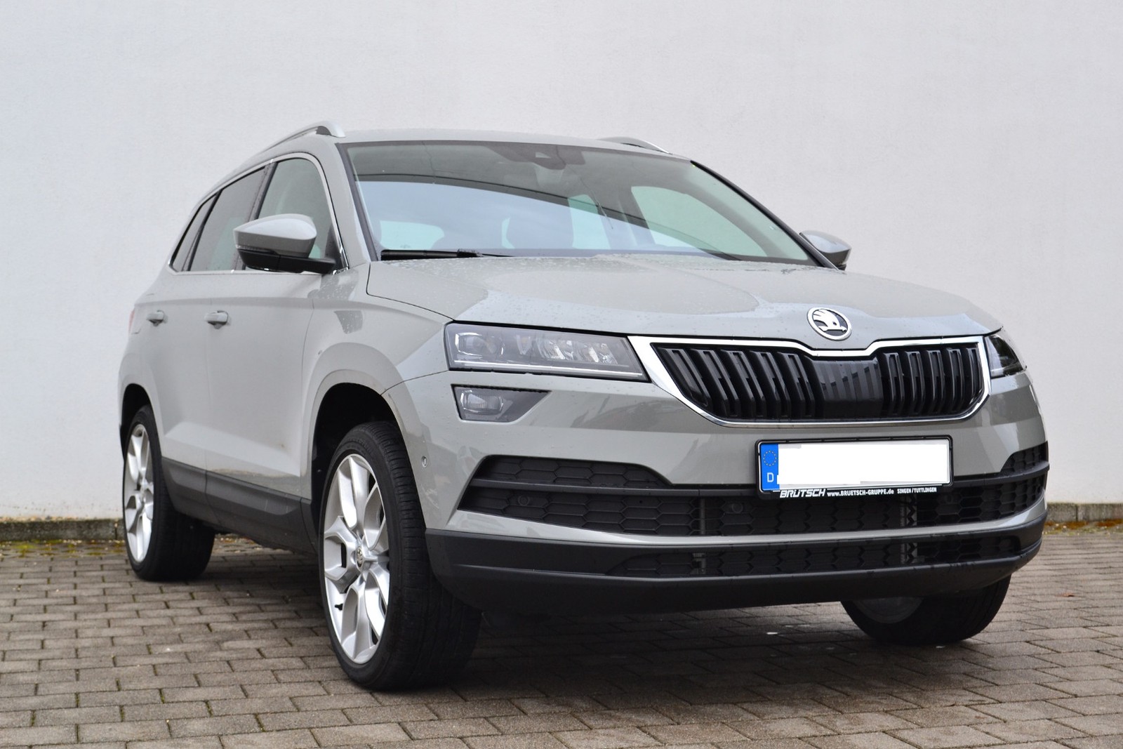 Skoda Karoq Style 2 0 TDI DSG 4x4 ACC AHK Columbus STHZ