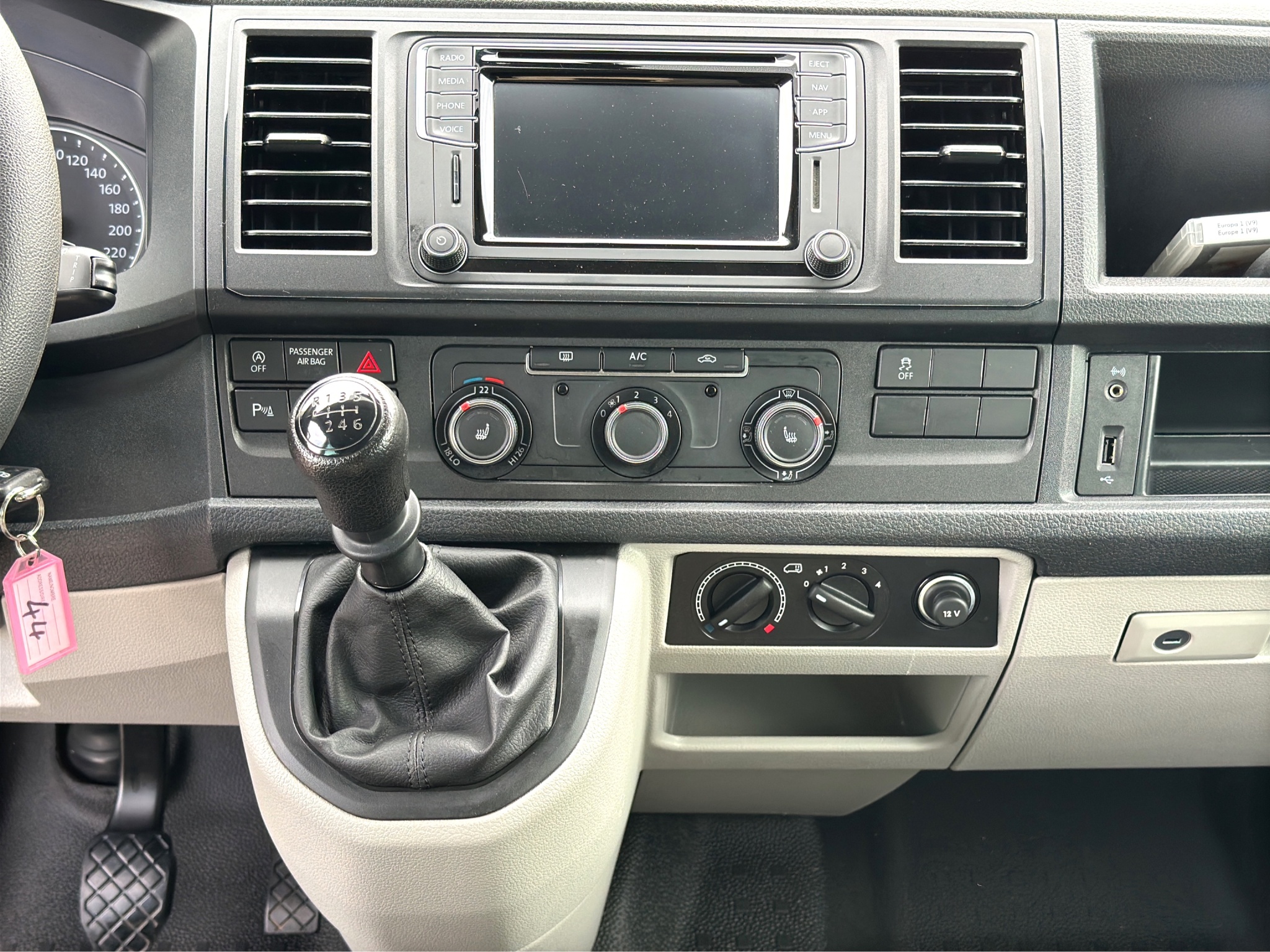 Daumennagel 24 - Volkswagen T6 Transporter Kasten/Kombi Navi Sitzheizung AHK EcoProfi