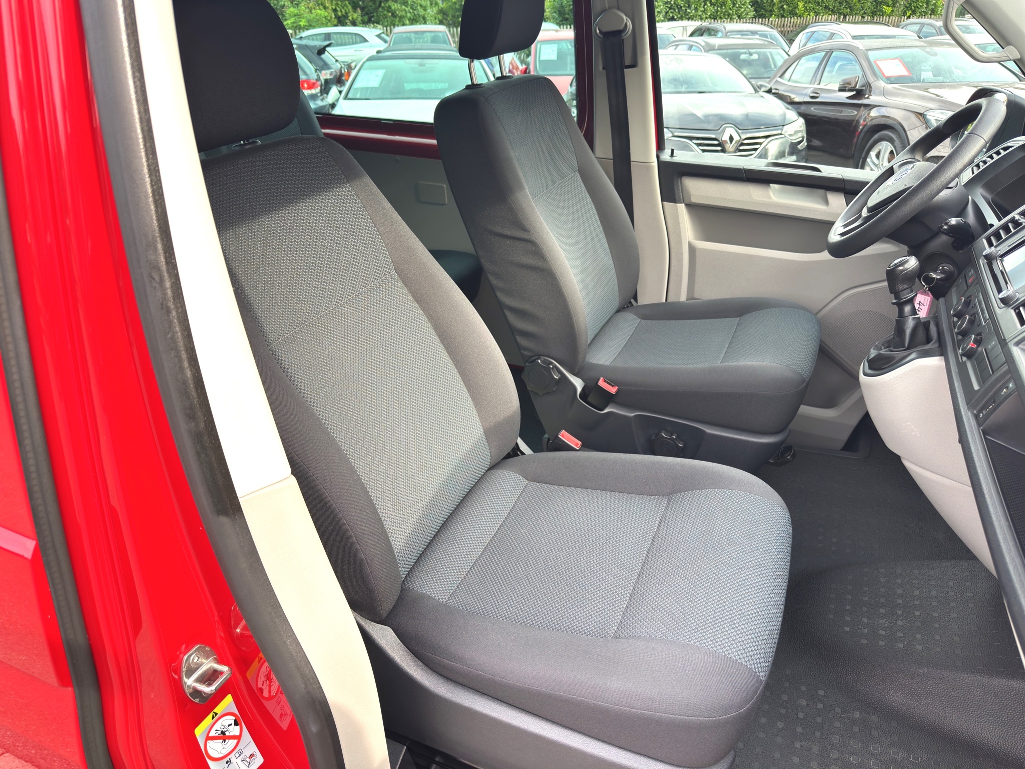 Daumennagel 27 - Volkswagen T6 Transporter Kasten/Kombi Navi Sitzheizung AHK EcoProfi