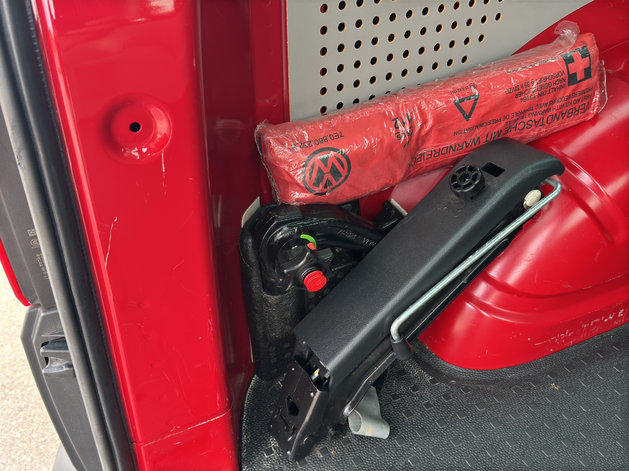 Daumennagel 31 - Volkswagen T6 Transporter Kasten/Kombi Navi Sitzheizung AHK EcoProfi