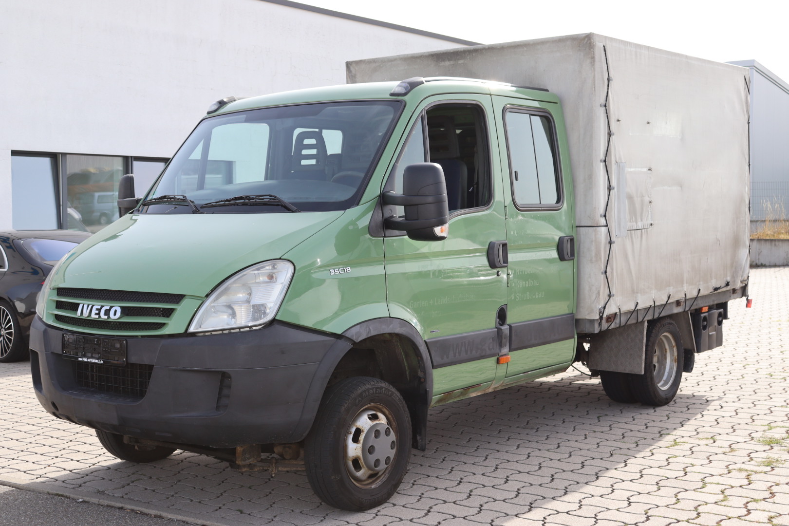 Daumennagel 4 - Iveco Daily 35C18 Doka Pritsche Plane 4x4 ALLRAD