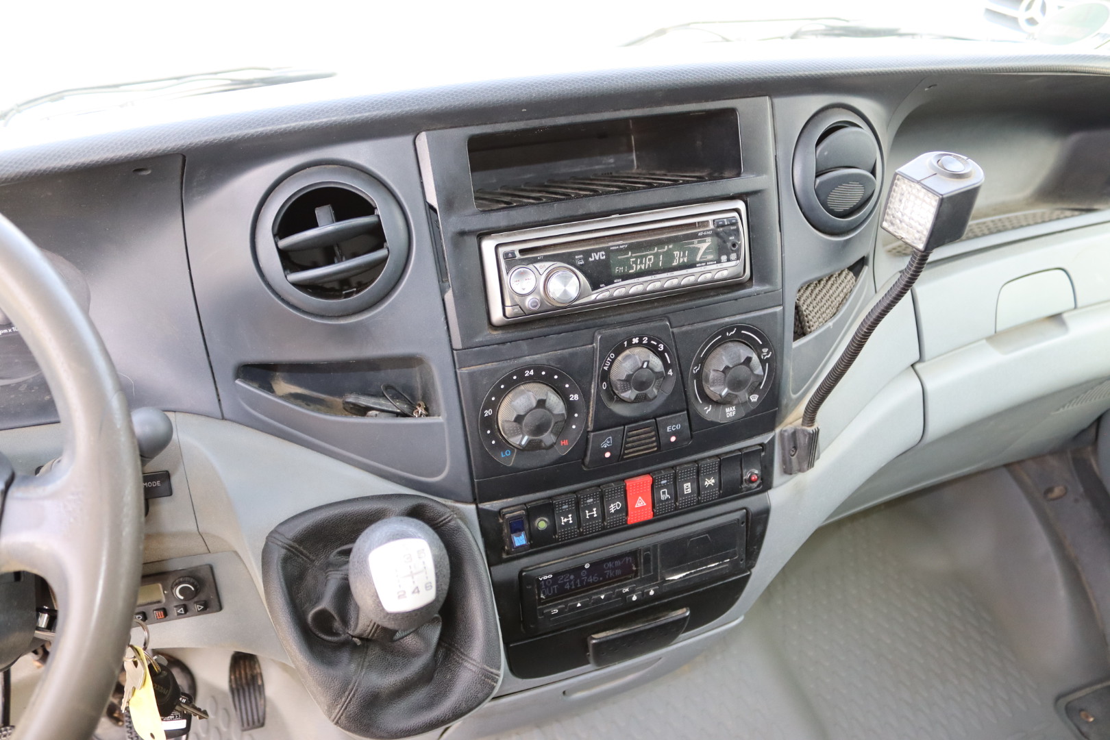 Daumennagel 30 - Iveco Daily 35C18 Doka Pritsche Plane 4x4 ALLRAD