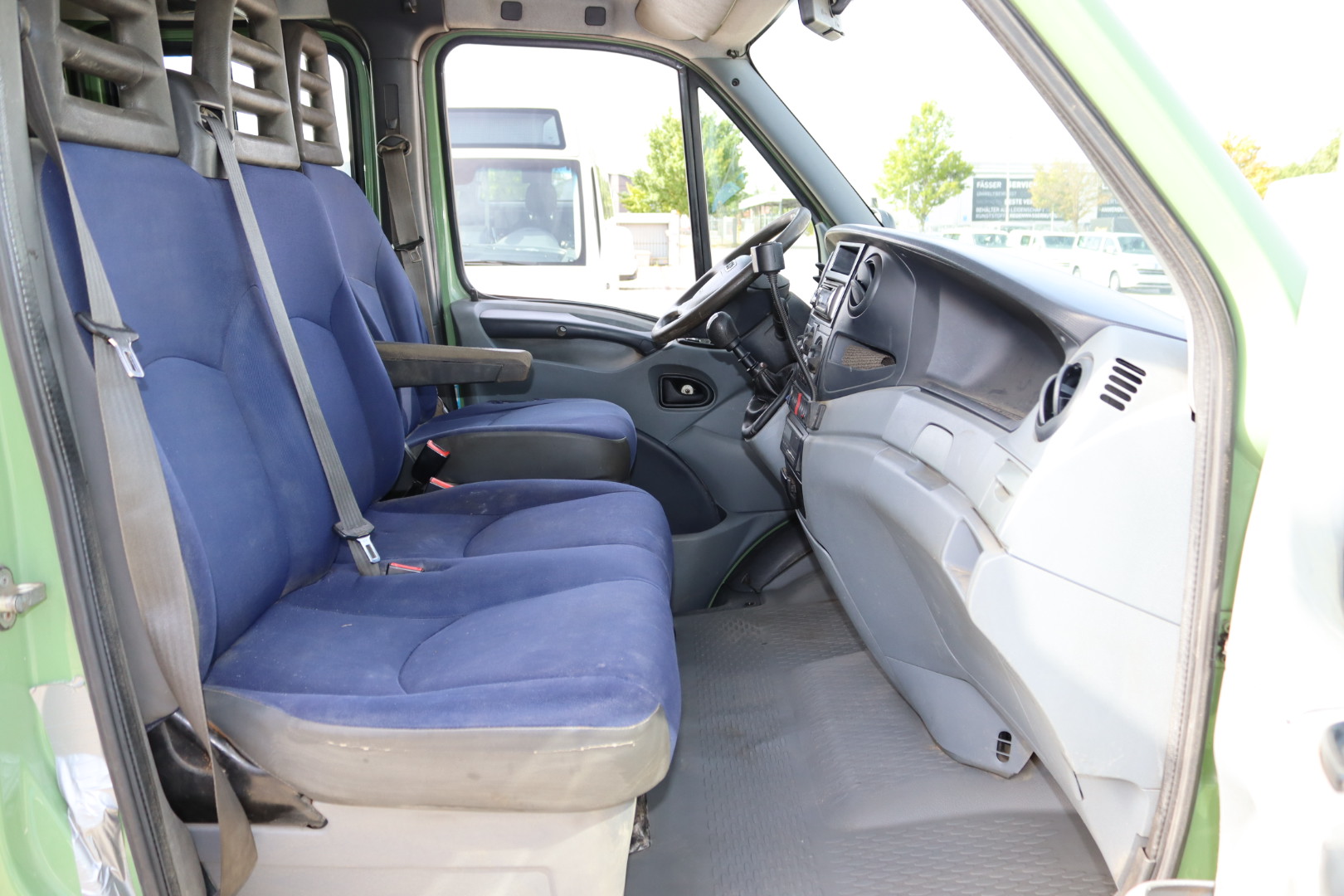 Daumennagel 35 - Iveco Daily 35C18 Doka Pritsche Plane 4x4 ALLRAD