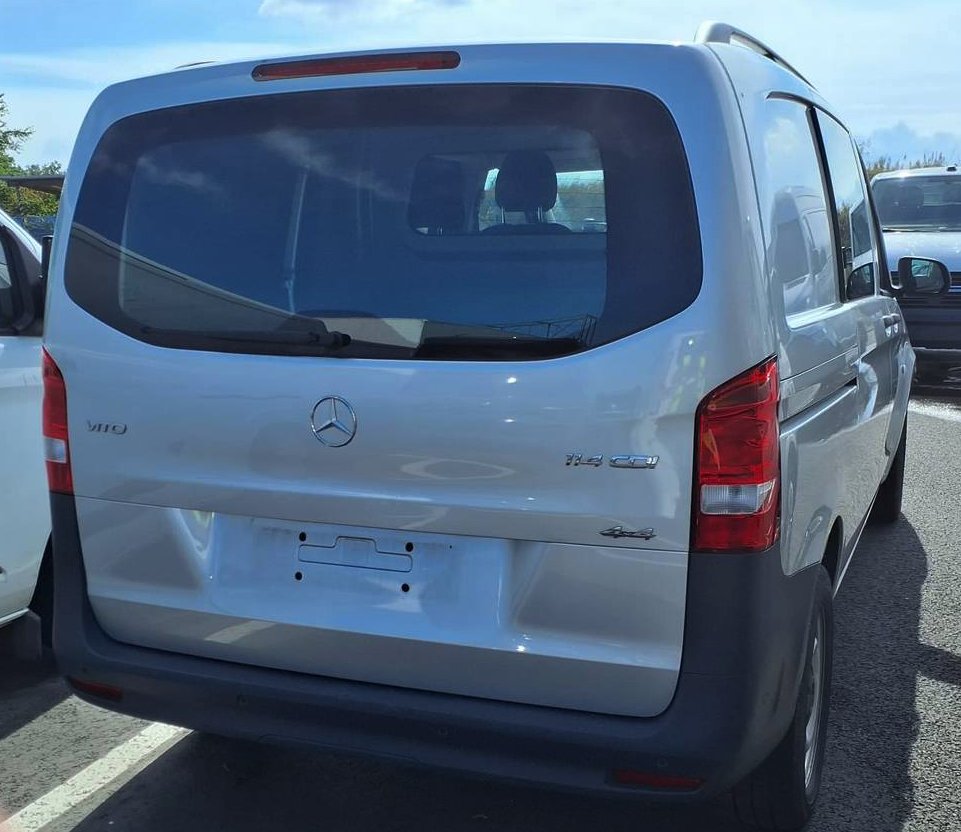 Daumennagel 5 - Mercedes-Benz Vito 114 CDI MIXTO 4x4 Kurz AUTOM STHZ TEMPOM