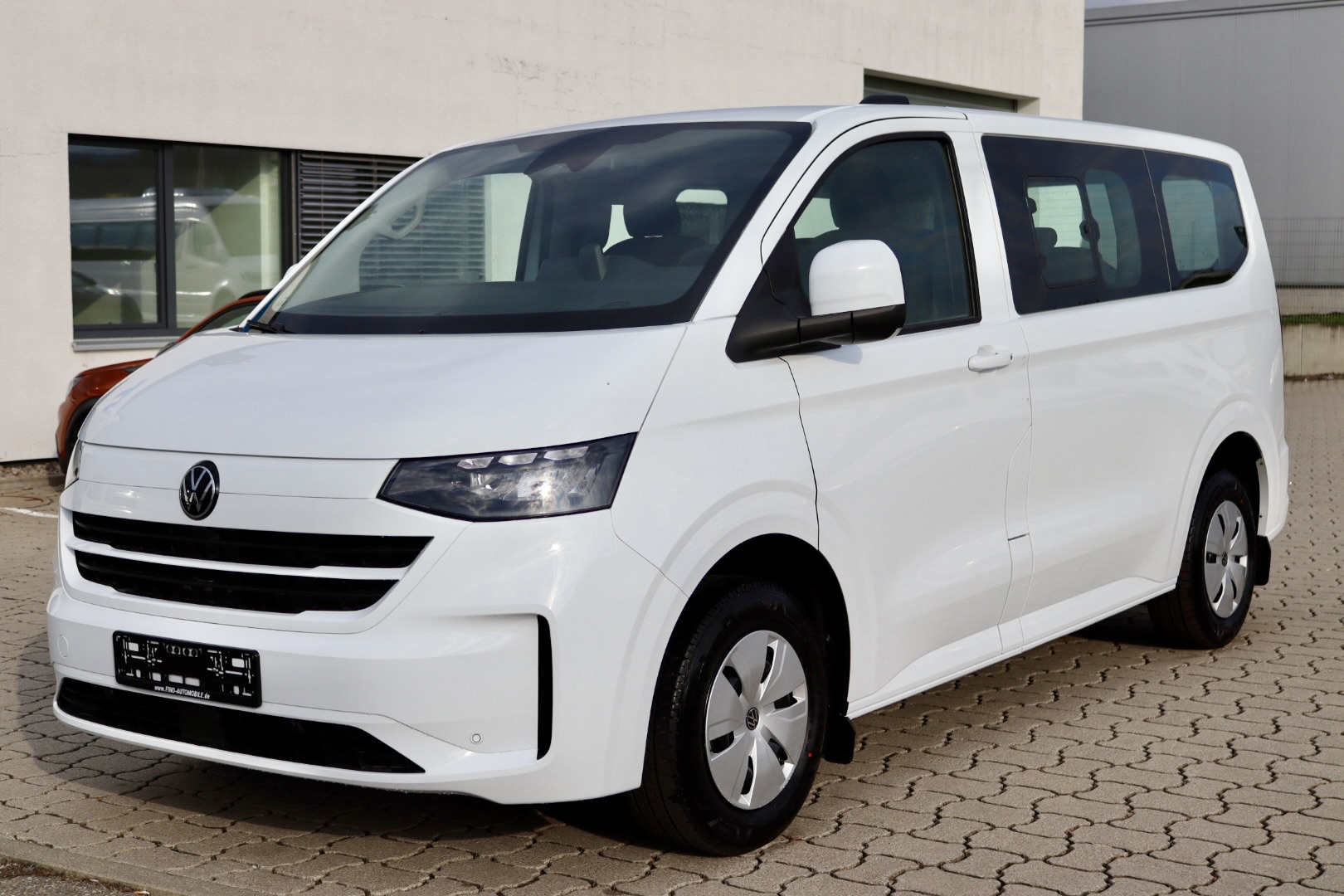 Daumennagel 4 - Volkswagen T7 Transporter 5-Sitzer Kurz AHK KAM LED SHZ N1