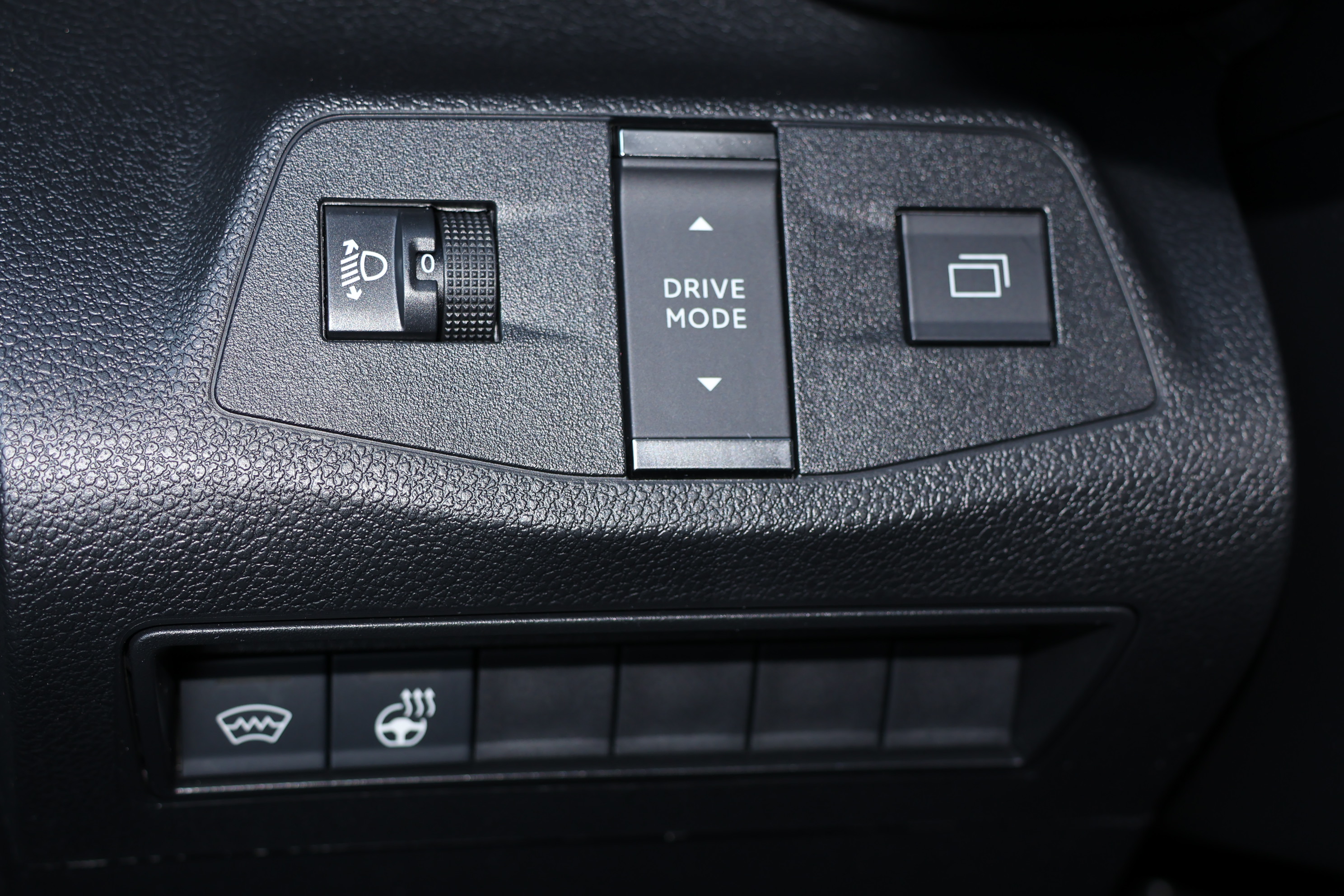 Daumennagel 23 - Opel Combo 1.5-D Kasten XL + 2-Schiebetüren Navi Cam