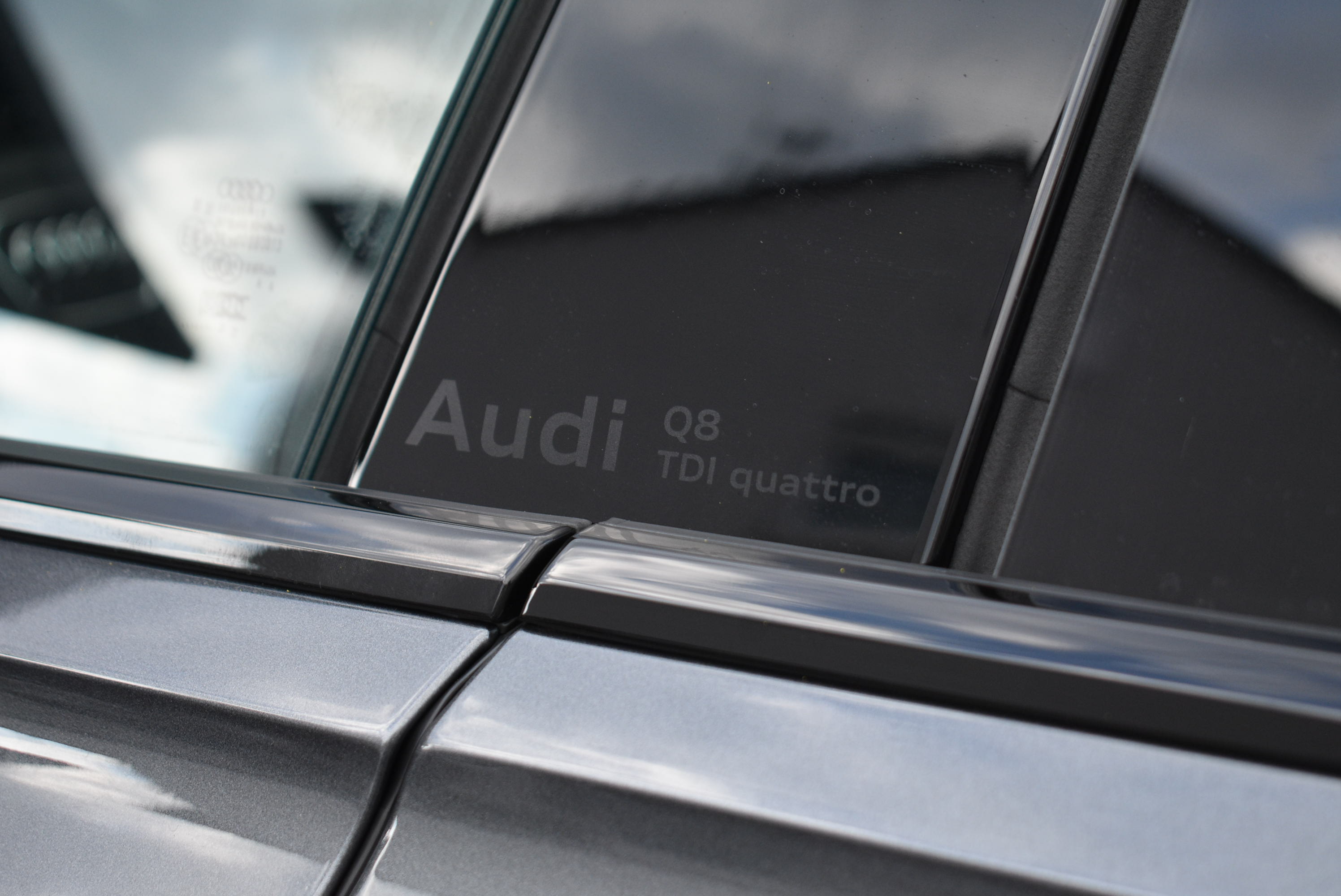 Daumennagel 43 - Audi Q8 S-Line Pano 23 Zoll 360°/HD Matrix/Massa./HUD/BQ