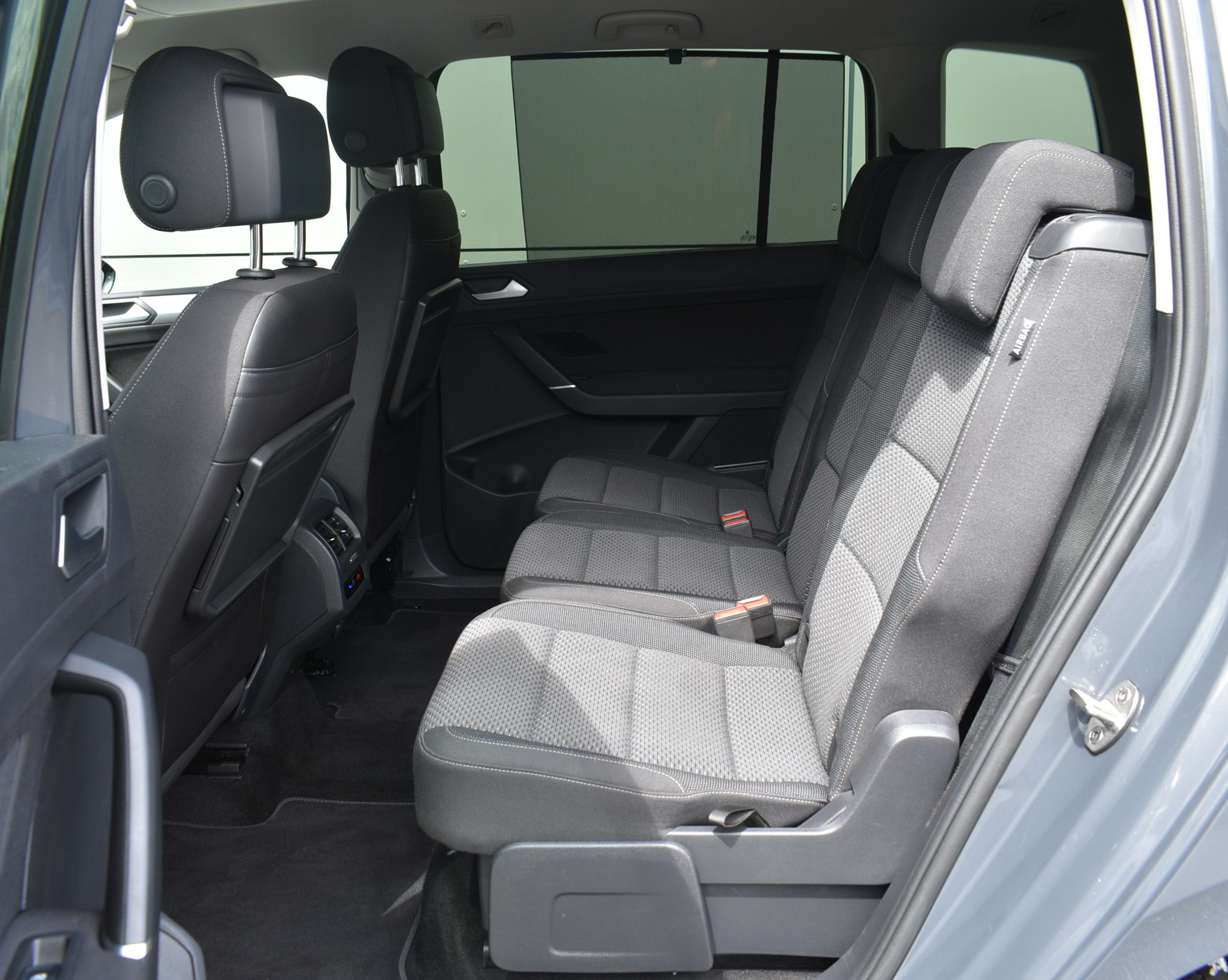 Daumennagel 19 - Volkswagen TOURAN COMFORT/ DIG.C/STAND/7SITZ/RFK/APP/LED/ACC/AHK