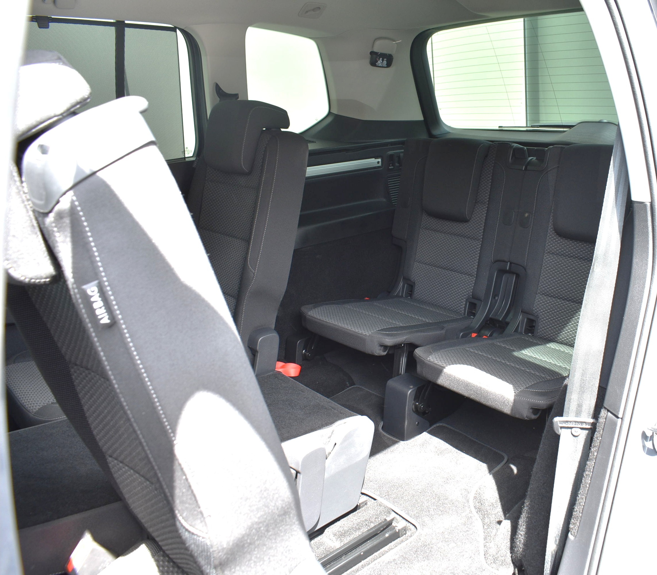 Daumennagel 20 - Volkswagen TOURAN COMFORT/ DIG.C/STAND/7SITZ/RFK/APP/LED/ACC/AHK