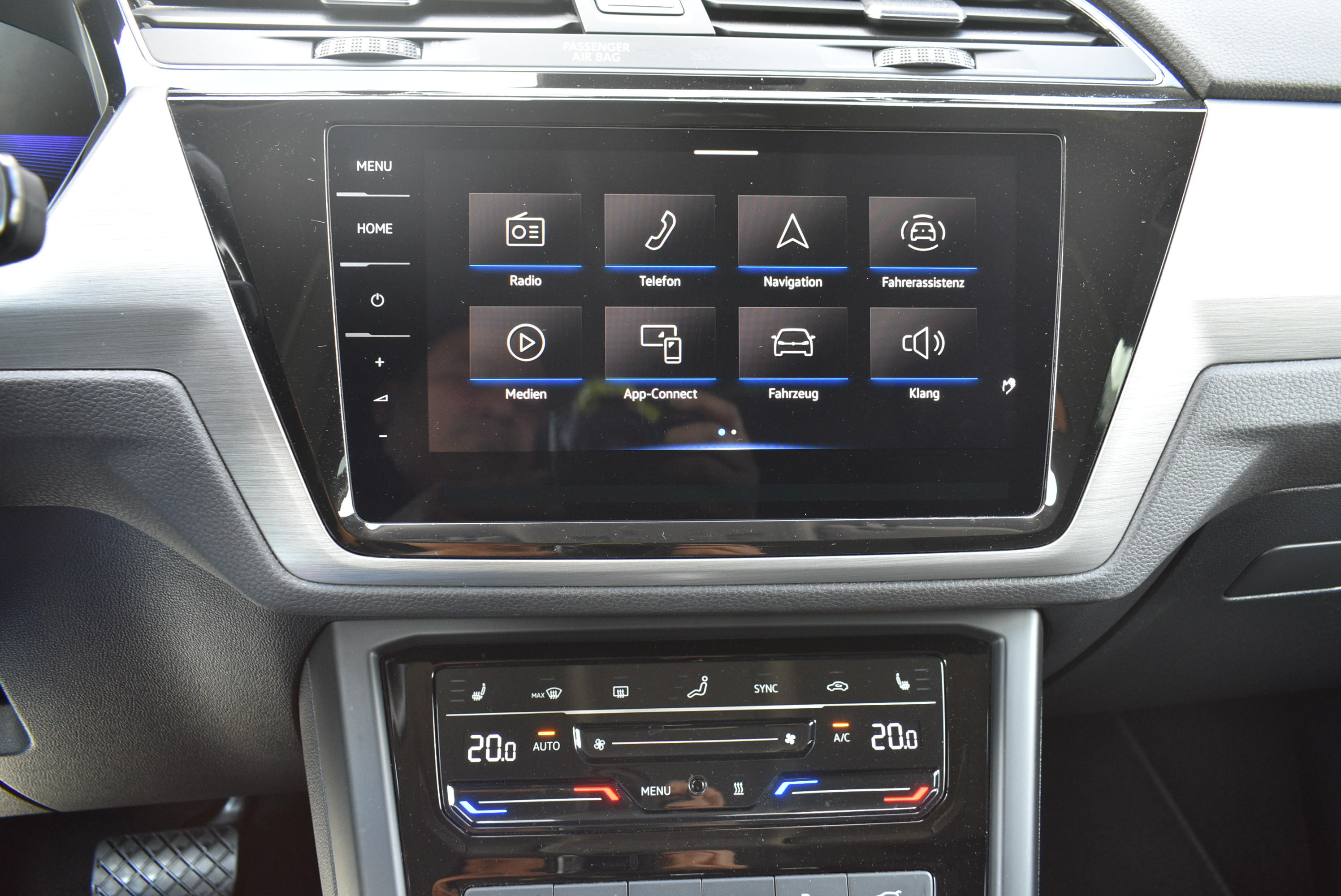 Daumennagel 27 - Volkswagen TOURAN COMFORT/ DIG.C/STAND/7SITZ/RFK/APP/LED/ACC/AHK