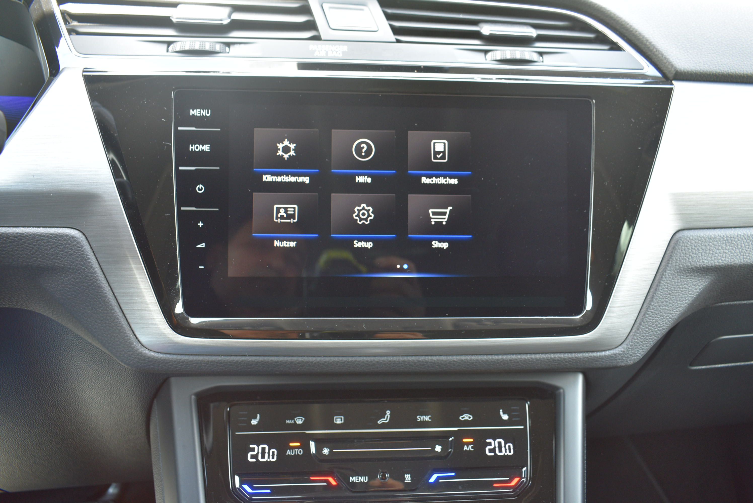 Daumennagel 28 - Volkswagen TOURAN COMFORT/ DIG.C/STAND/7SITZ/RFK/APP/LED/ACC/AHK