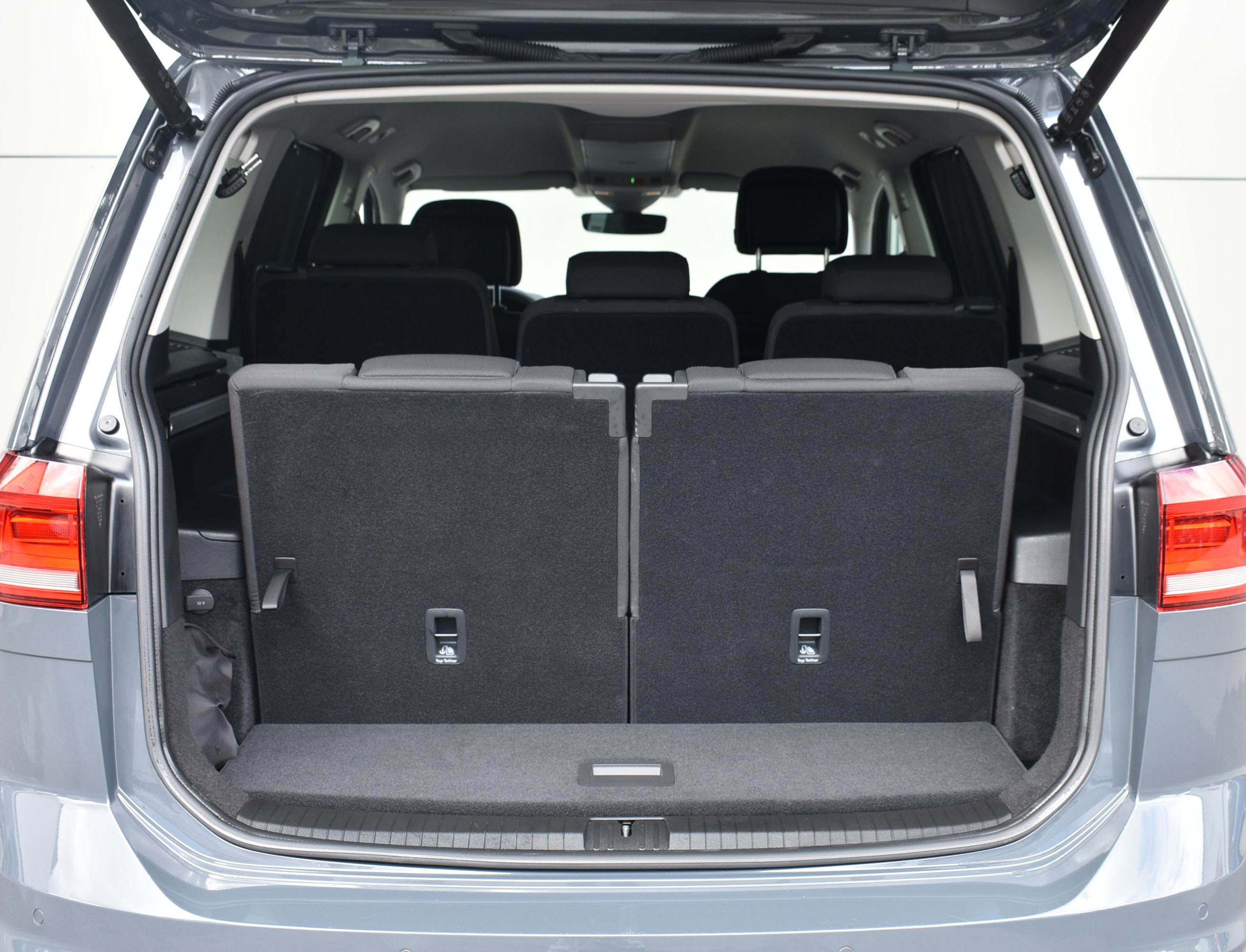 Daumennagel 35 - Volkswagen TOURAN COMFORT/ DIG.C/STAND/7SITZ/RFK/APP/LED/ACC/AHK