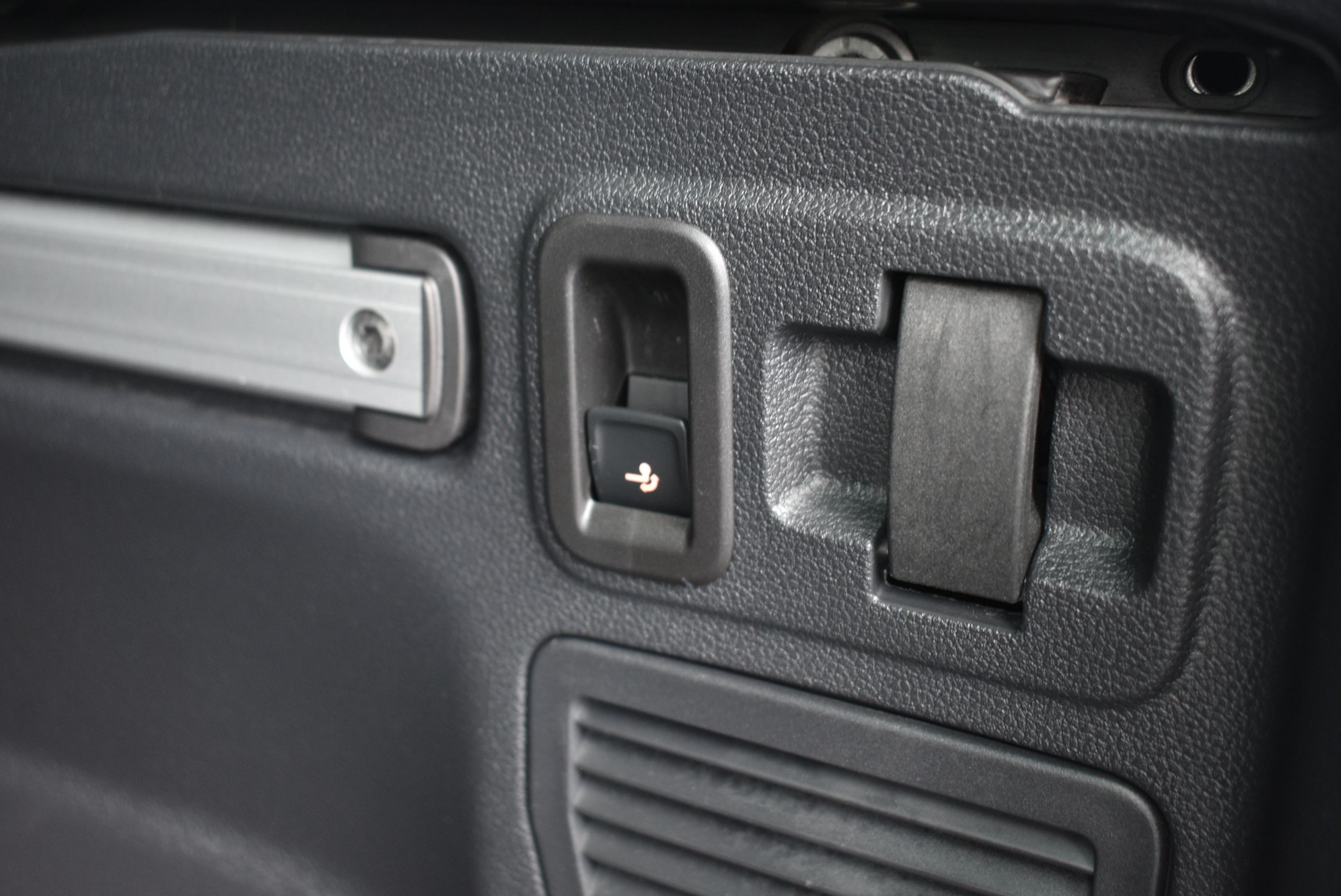 Daumennagel 31 - Volkswagen TOURAN COMFORT/ DIG.C/STAND/7SITZ/RFK/APP/LED/ACC/AHK