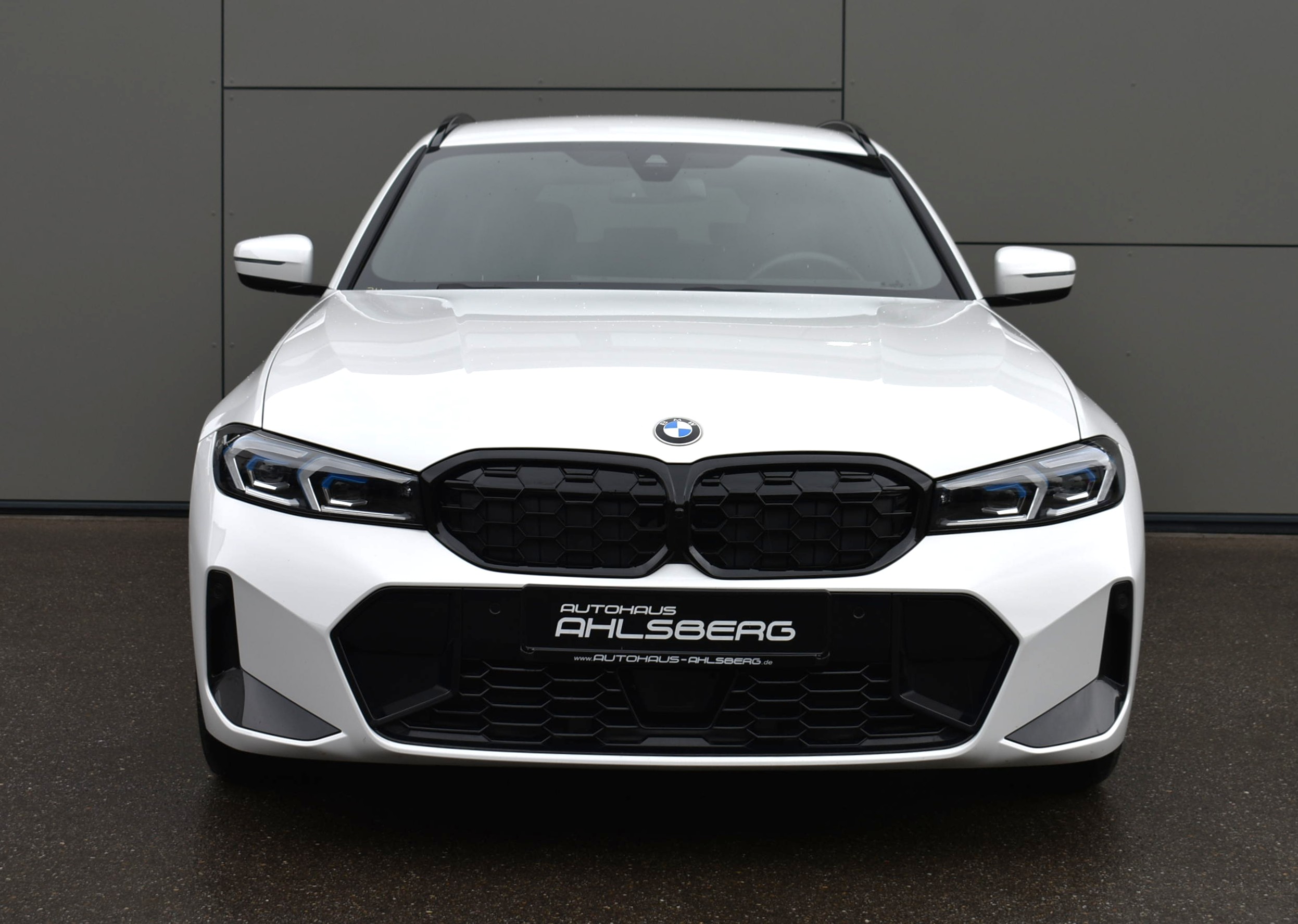 Daumennagel 2 - BMW 318 i M SPORT/SHADOW HUD/ACC/WIDES./MEMORY/LED/AHK