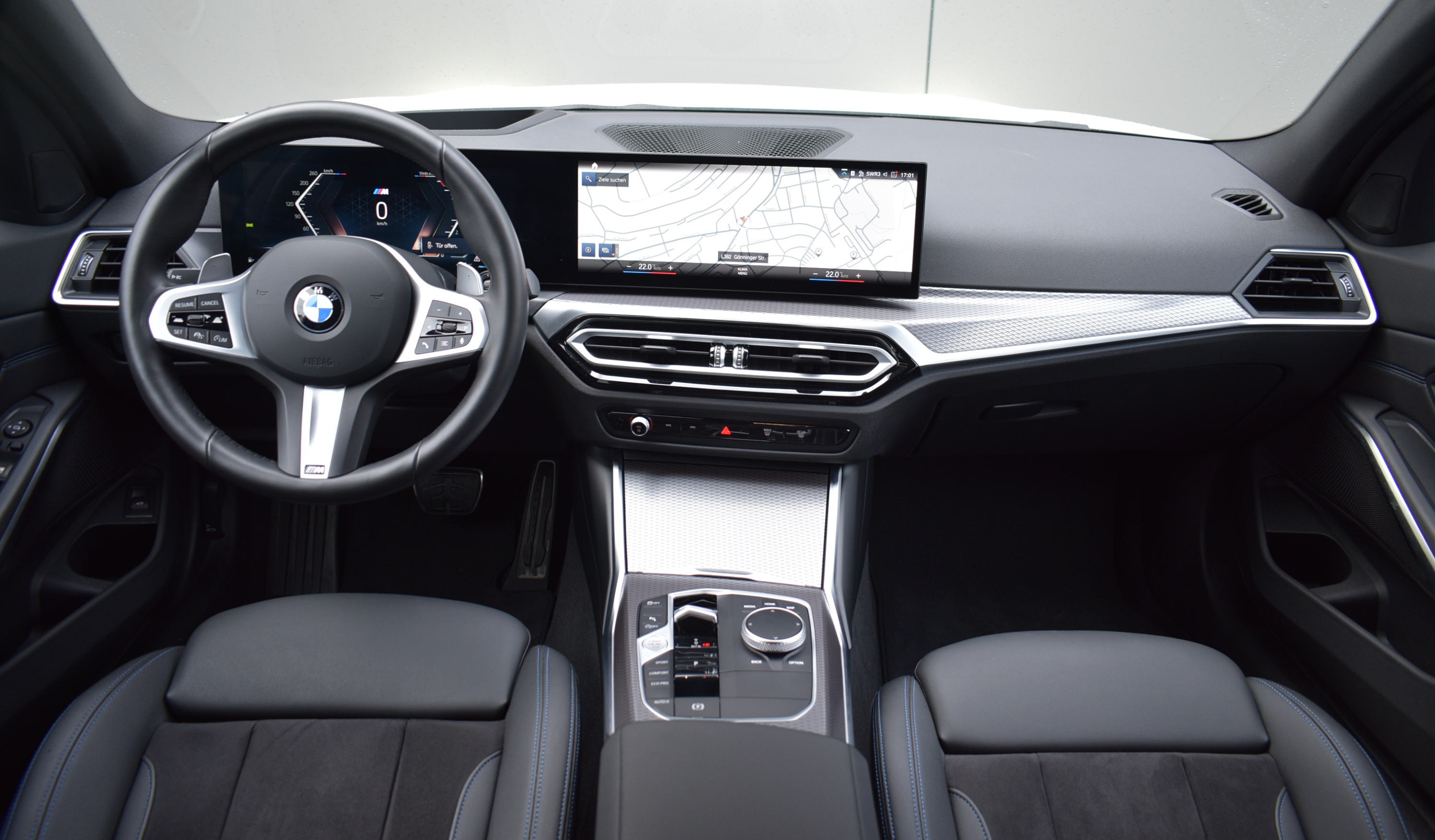 Daumennagel 14 - BMW 318 i M SPORT/SHADOW HUD/ACC/WIDES./MEMORY/LED/AHK