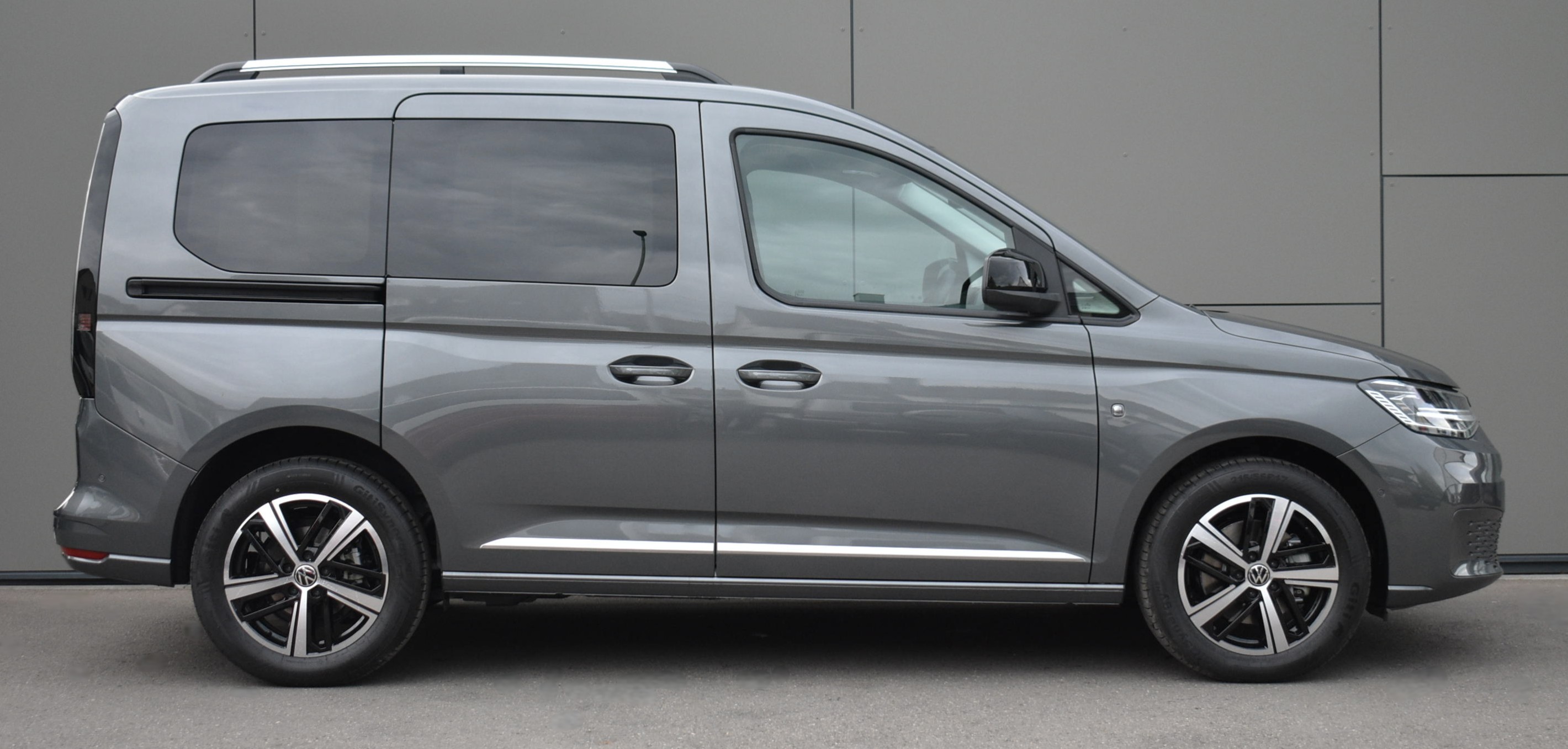 Daumennagel 5 - Volkswagen CADDY TDI STYLE EDI. STANDH./LEDER/LED/5 J.GARANTIE