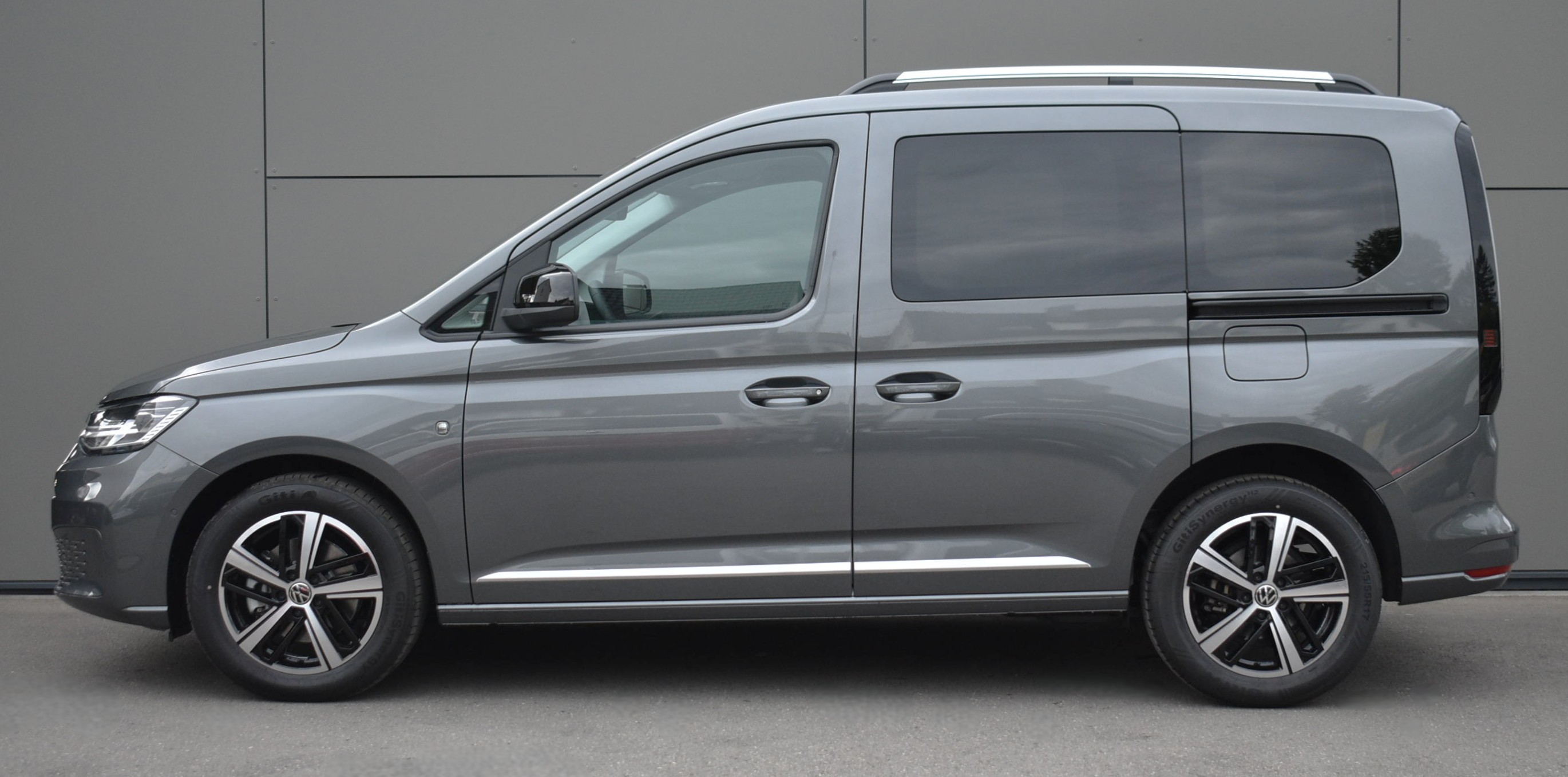 Daumennagel 9 - Volkswagen CADDY TDI STYLE EDI. STANDH./LEDER/LED/5 J.GARANTIE