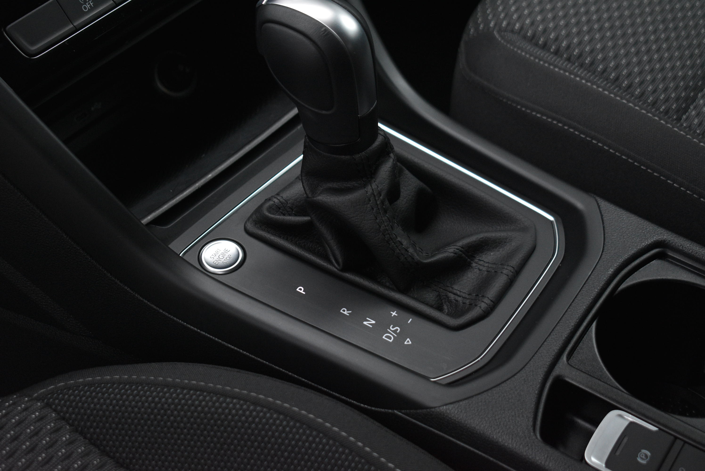 Thumbnail 19 - Volkswagen TOURAN COMFORT/ DIG.C/IQ-LIGHT/STAND/7SITZ/ACC/AHK