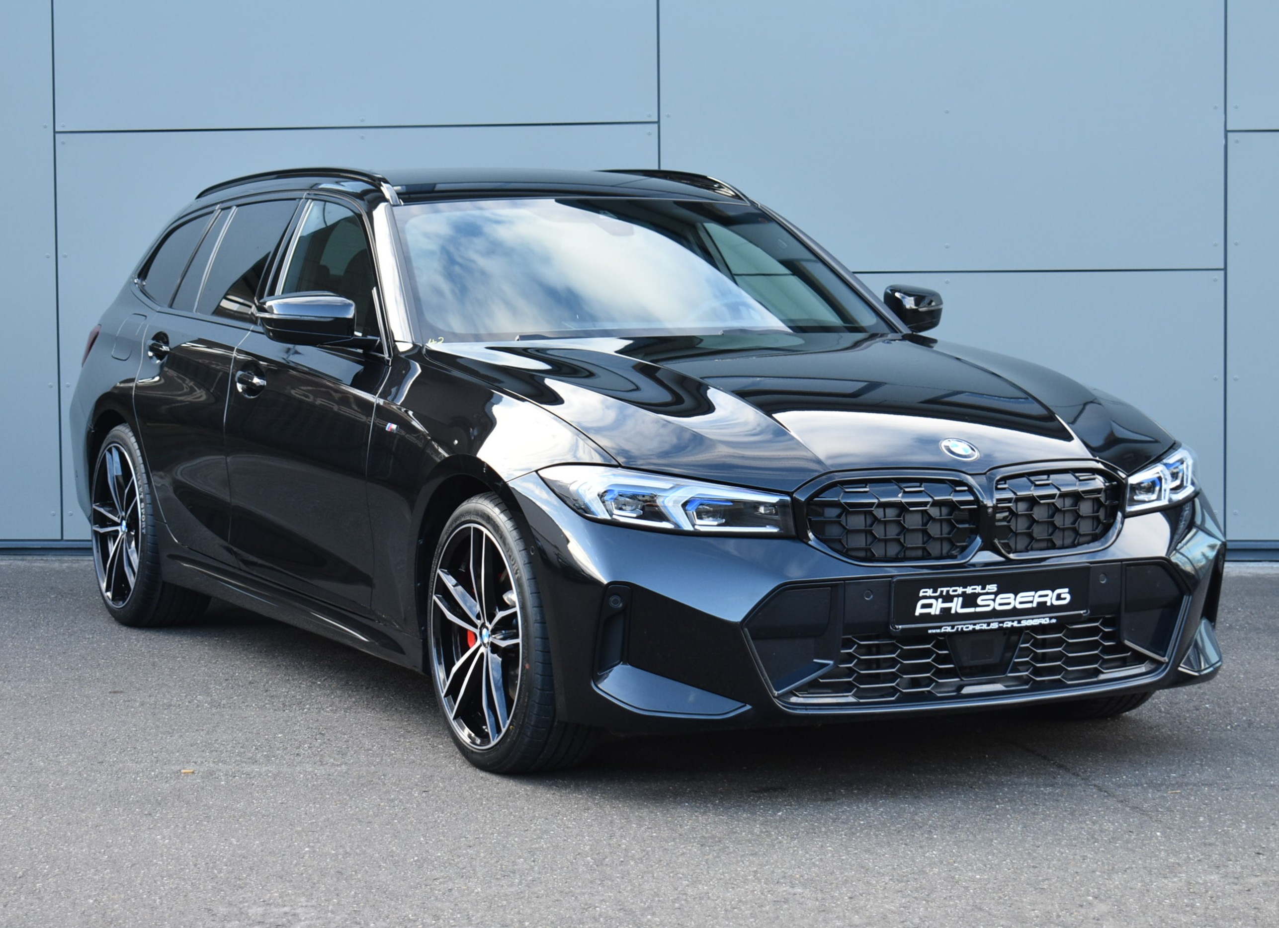 Thumbnail 3 - BMW 330 IX/M-SPORT/SHADOW/ WIDES./HUD/ACC/360°/AHK/CAR-PLAY