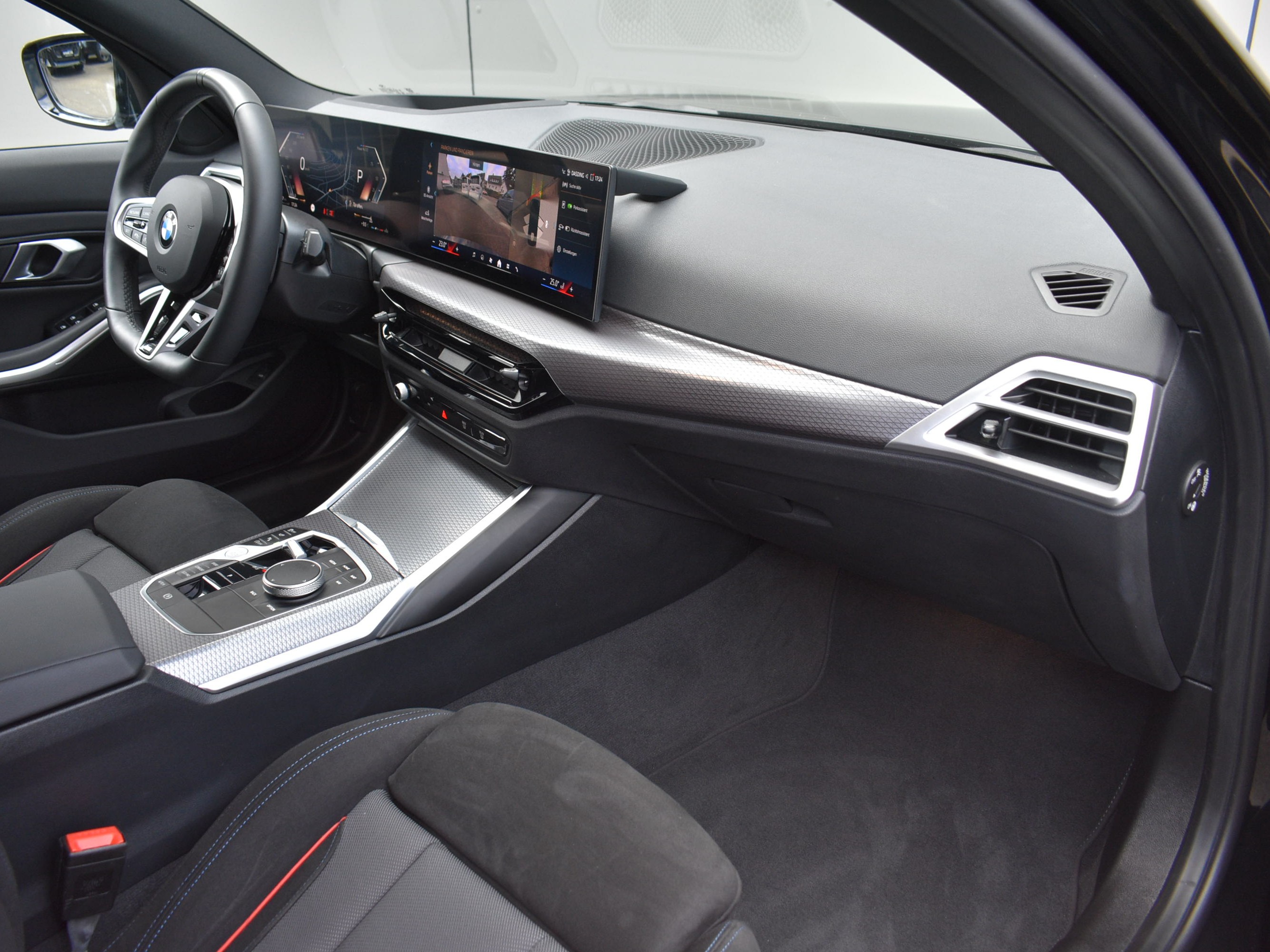 Thumbnail 17 - BMW 330 IX/M-SPORT/SHADOW/ WIDES./HUD/ACC/360°/AHK/CAR-PLAY