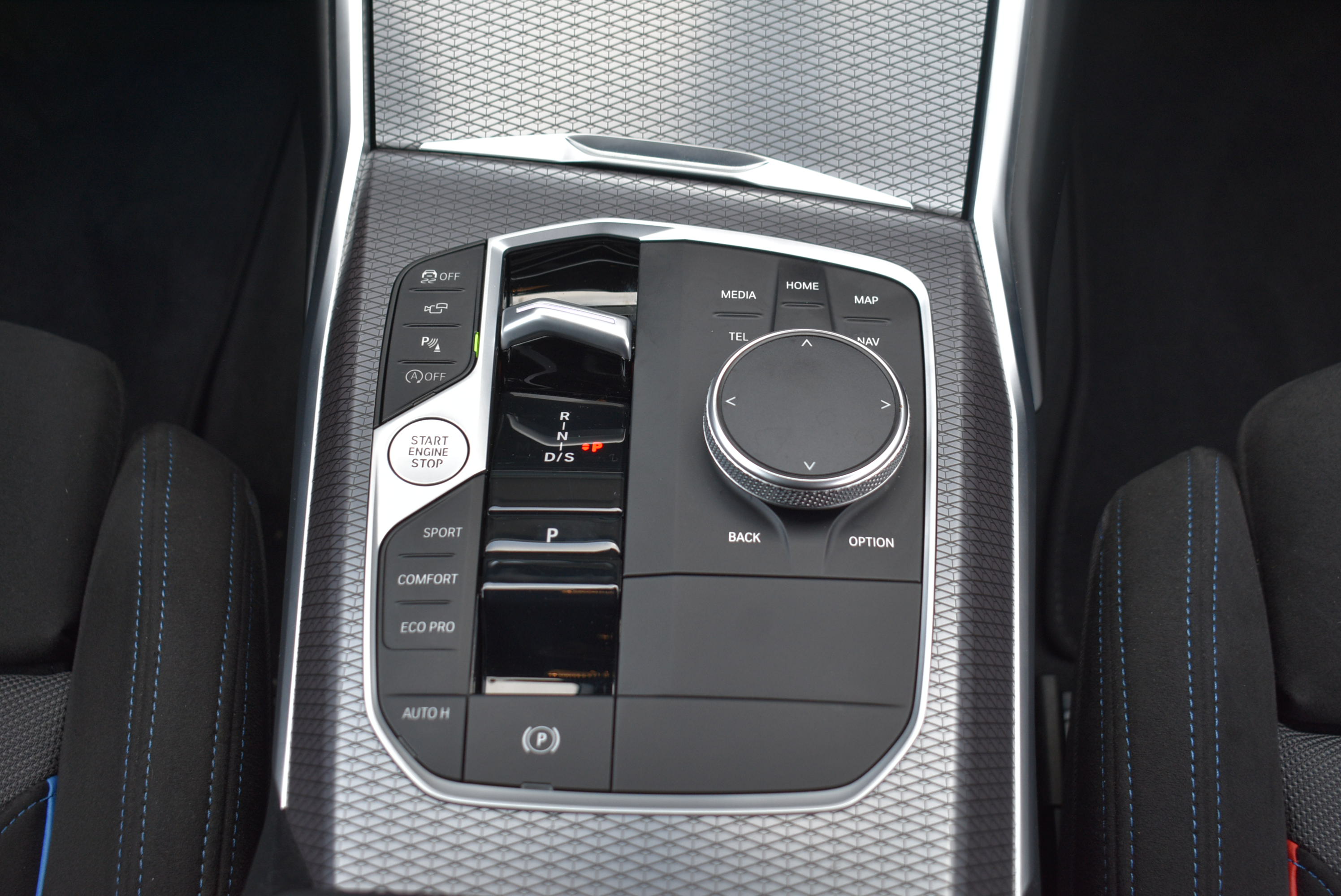 Thumbnail 15 - BMW 330 IX/M-SPORT/SHADOW/ WIDES./HUD/ACC/360°/AHK/CAR-PLAY