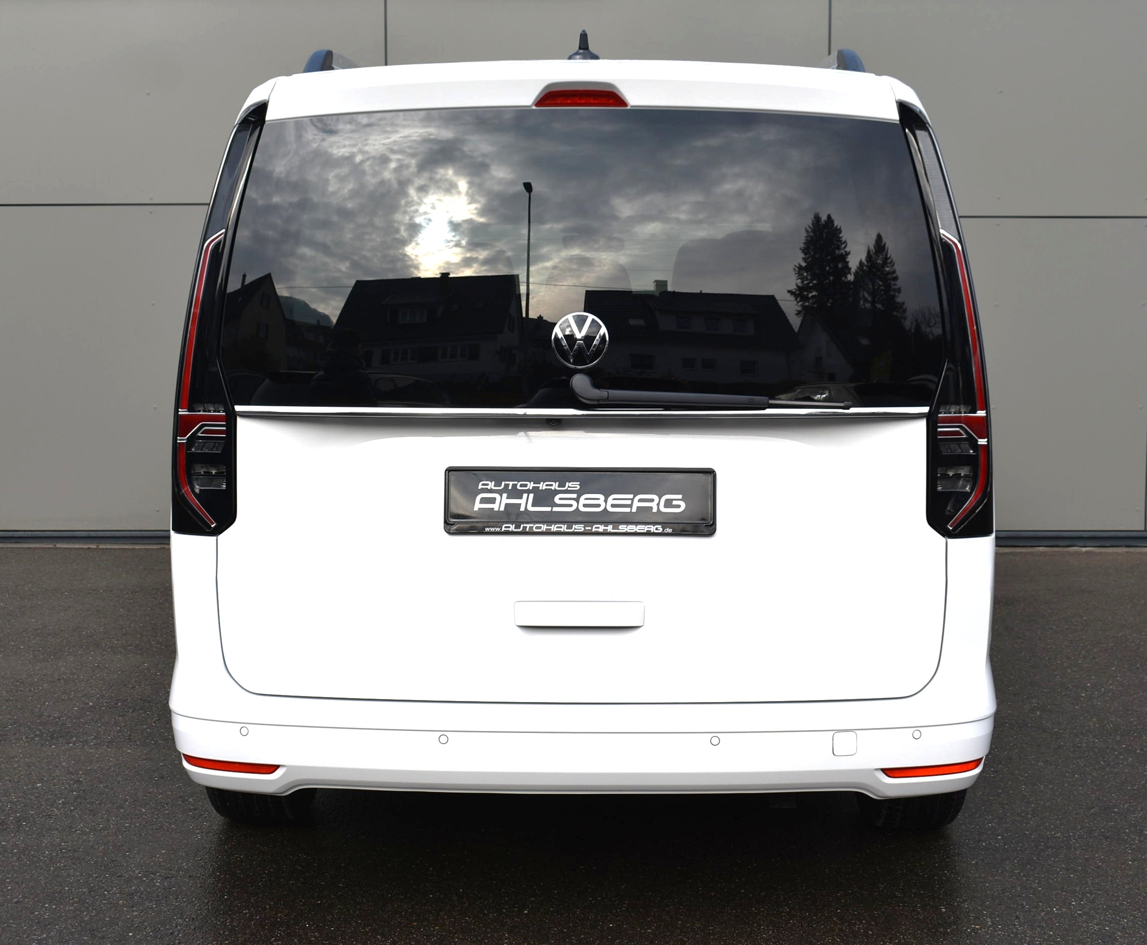 Daumennagel 8 - Volkswagen CADDY MAXI DSG TDI STY. STHZ./LEDER/LED/5 J.GARANTIE