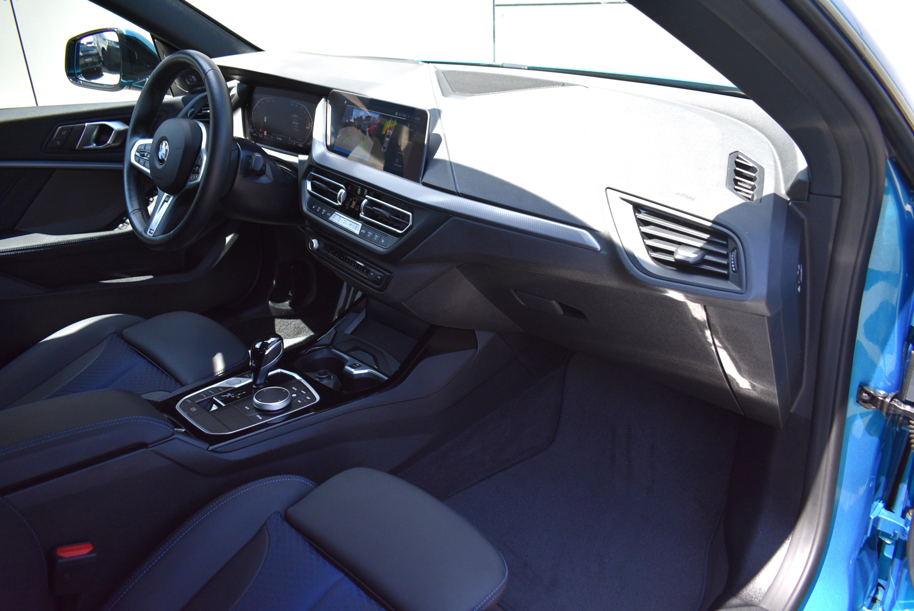 Daumennagel 16 - BMW 218i GC M-SPORT/SHADOW/ LIVE/ACC/RFK/H-K/HUD/AHK