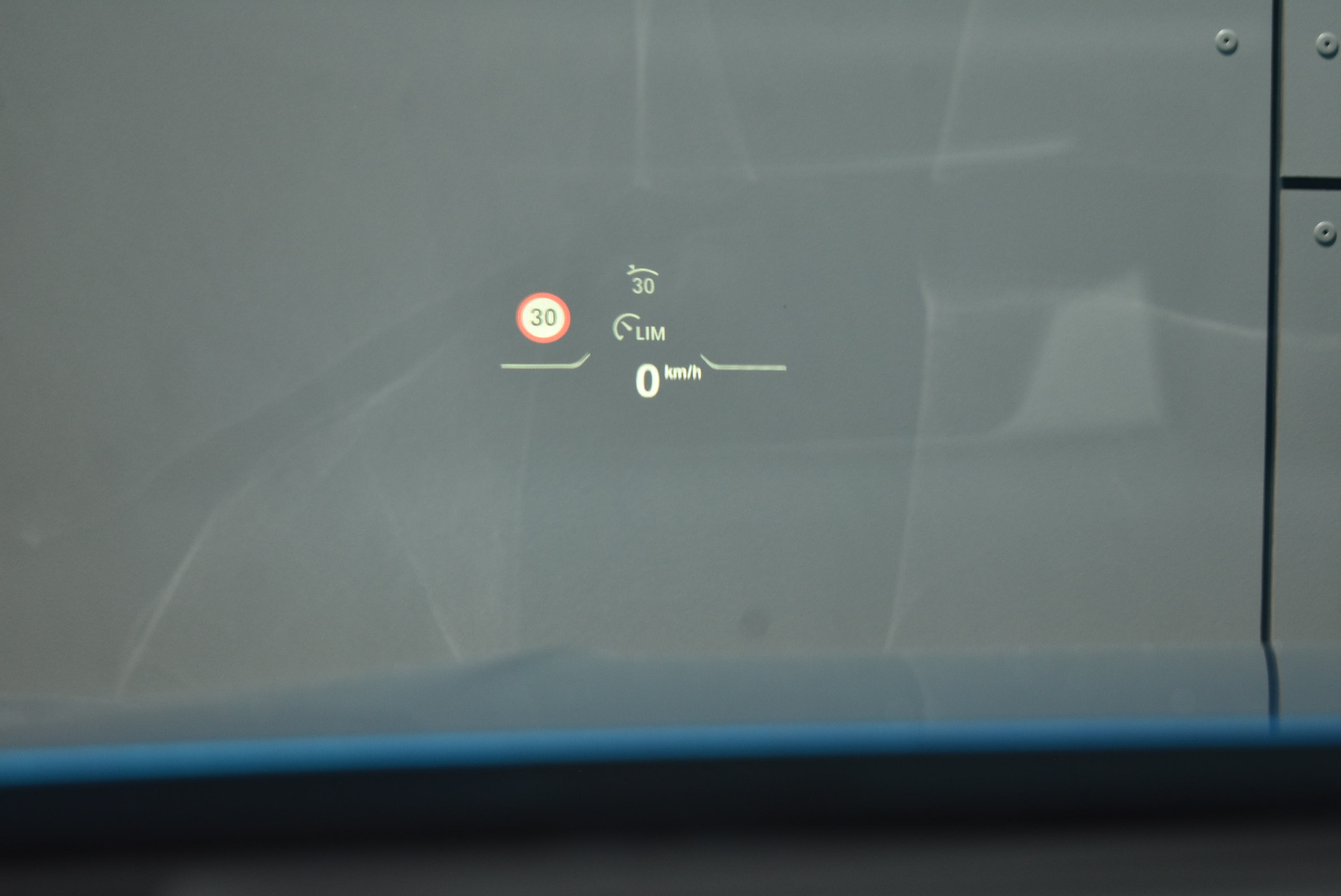 Daumennagel 14 - BMW 218i GC M-SPORT/SHADOW/ LIVE/ACC/RFK/H-K/HUD/AHK