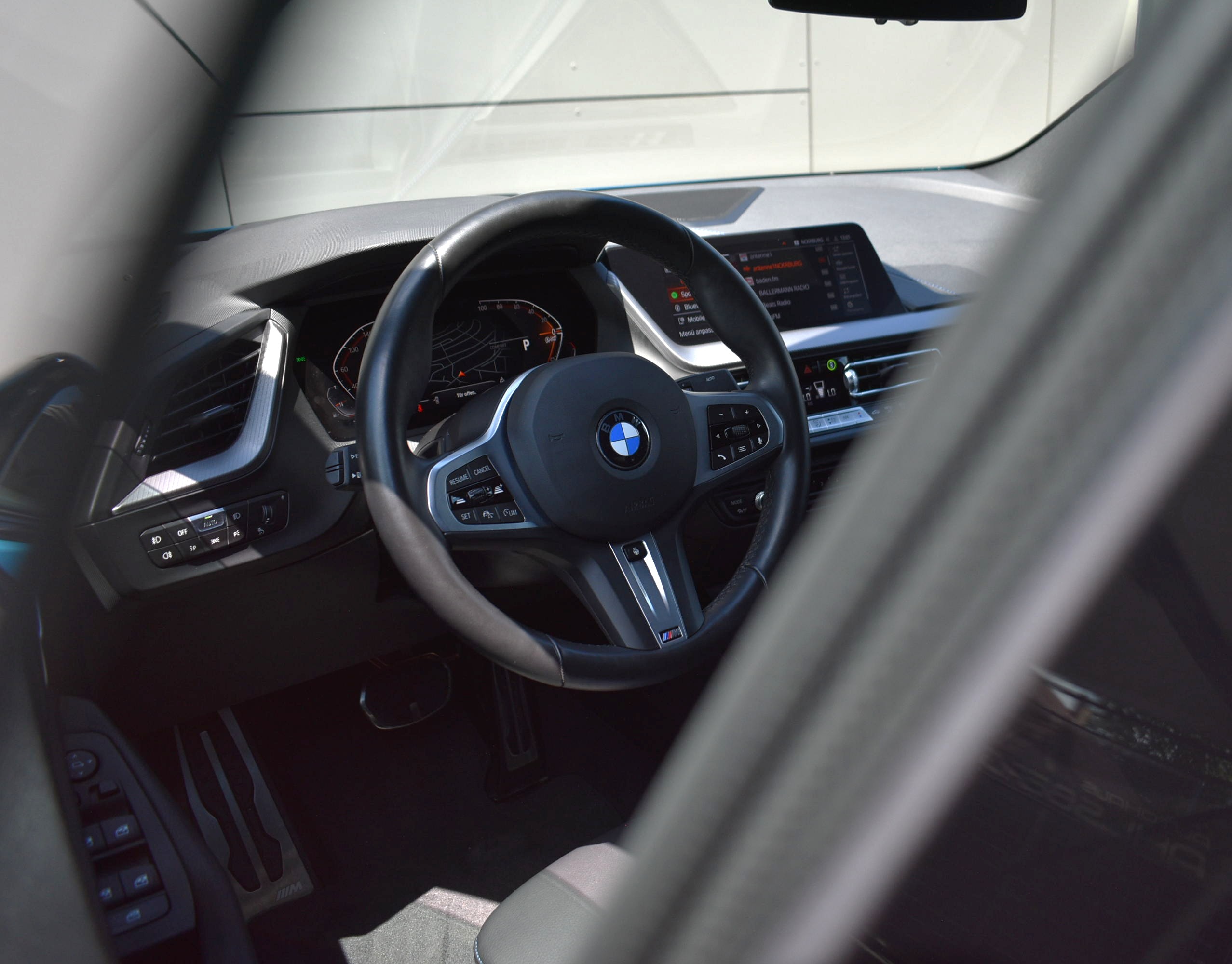 Daumennagel 30 - BMW 218i GC M-SPORT/SHADOW/ LIVE/ACC/RFK/H-K/HUD/AHK