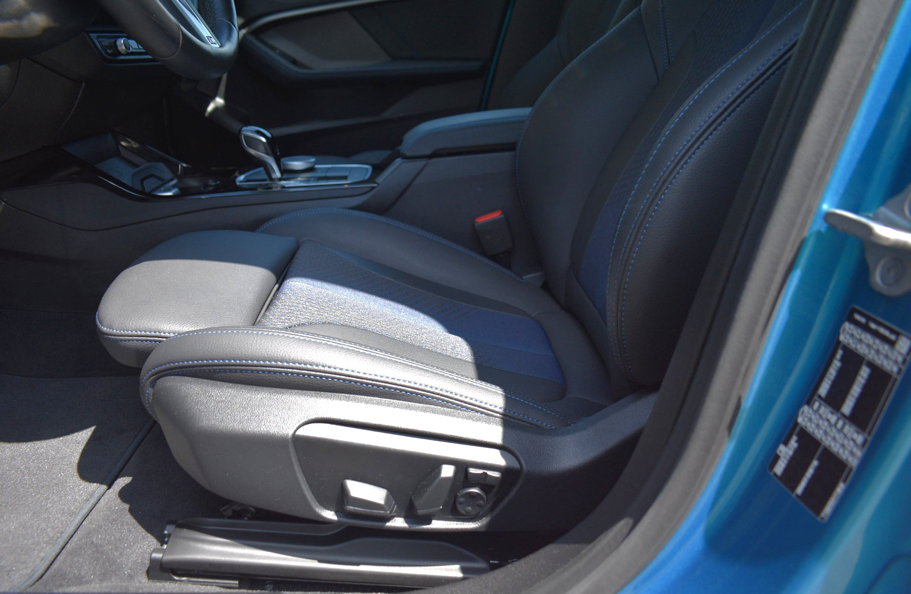 Daumennagel 15 - BMW 218i GC M-SPORT/SHADOW/ LIVE/ACC/RFK/H-K/HUD/AHK