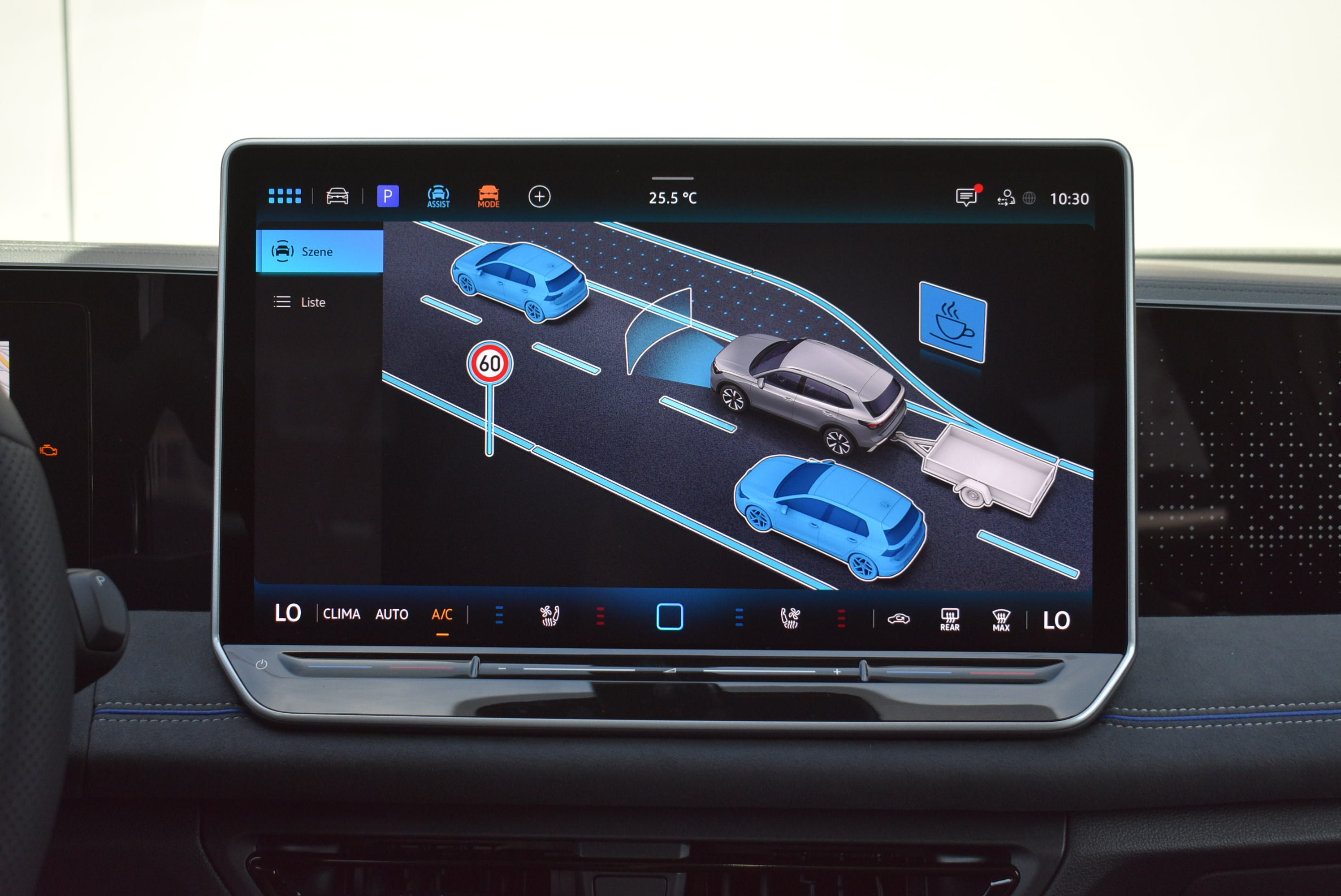Thumbnail 27 - Volkswagen Tiguan R-LINE /STHZ HUD/PANO/20 ZOLL/H&K/BLACK/IQ