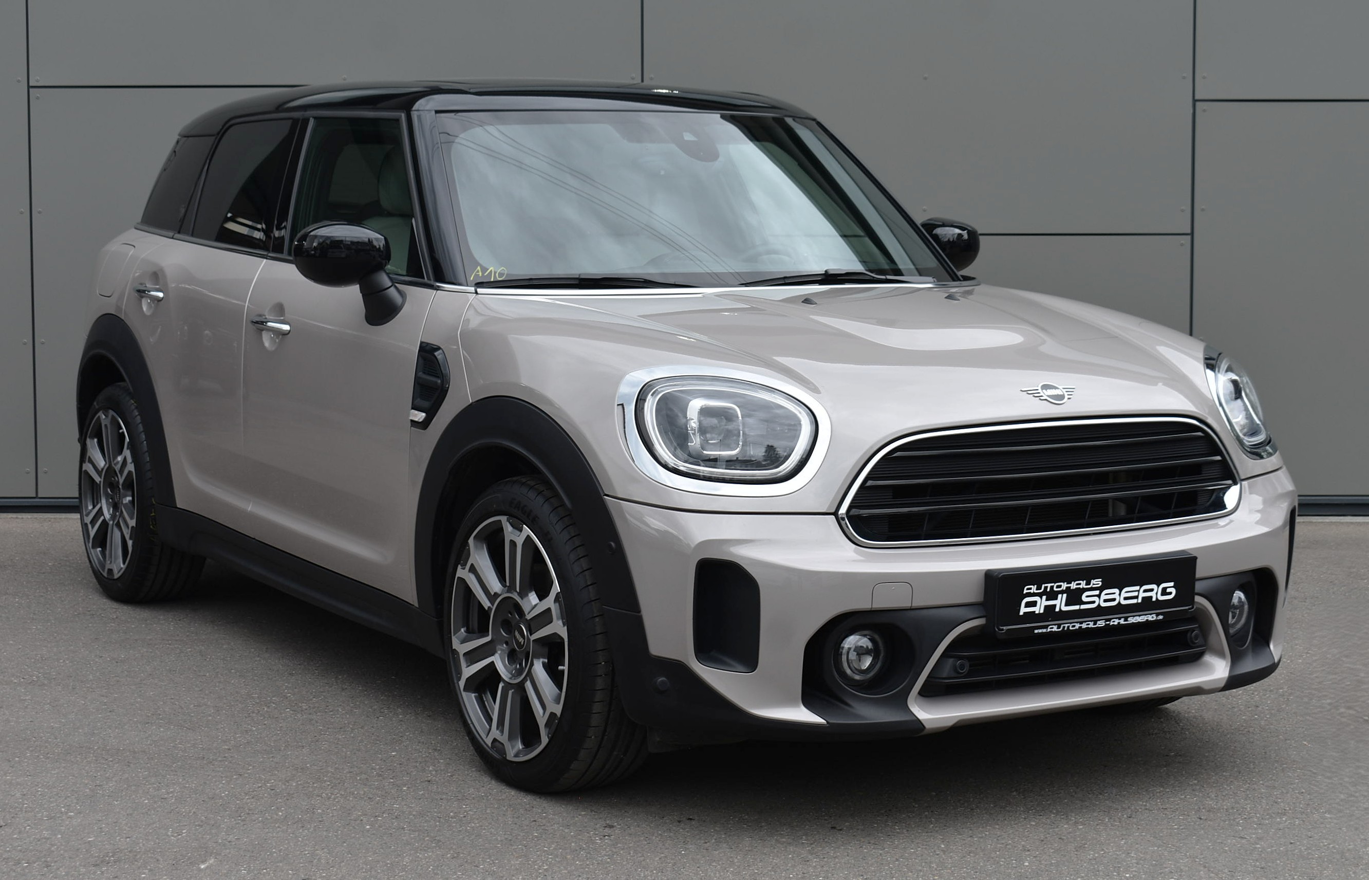 Thumbnail 3 - MINI COOPER COUNTRYMAN YOURS/ PANO/MEMORY/LEDER/CAR-PLAY/HUD