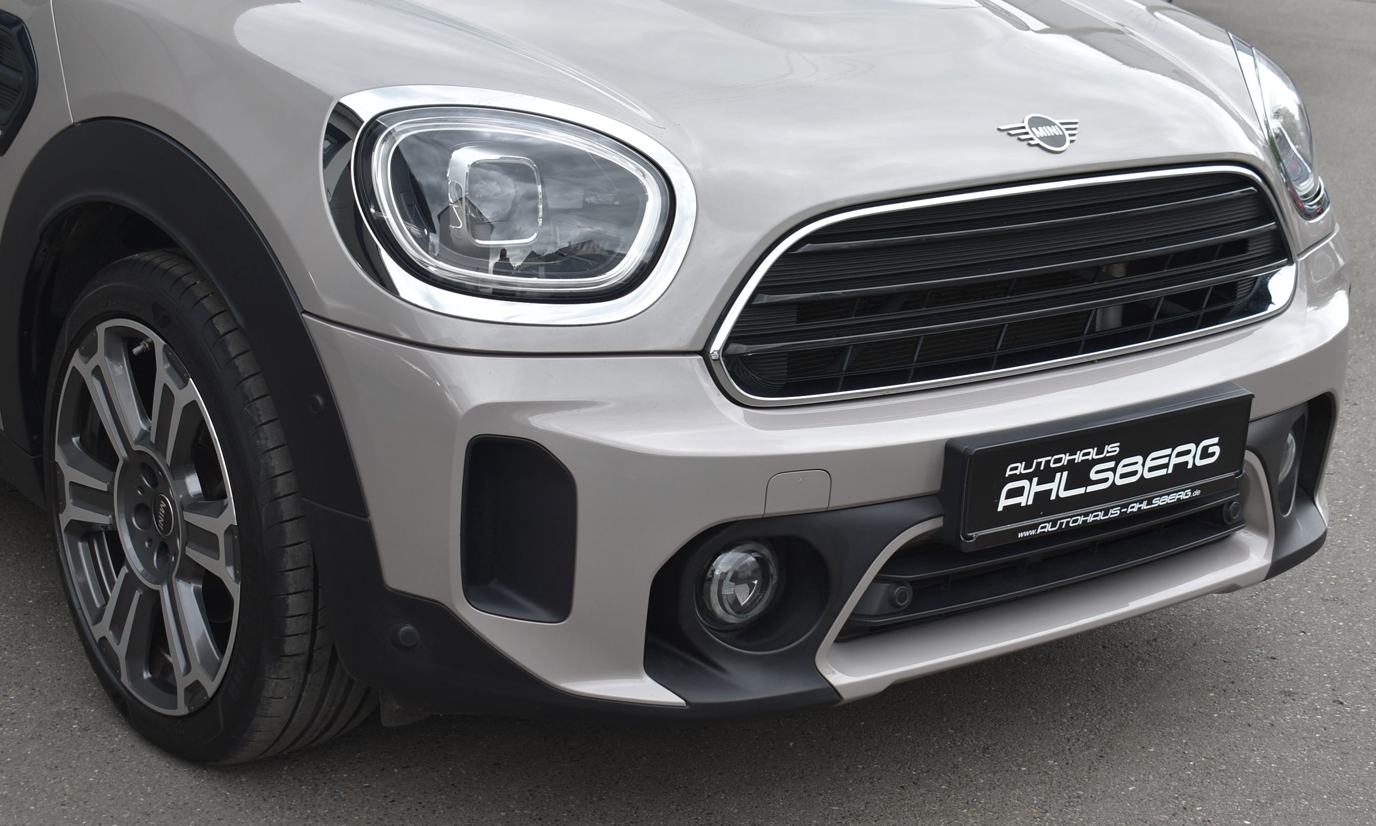 Thumbnail 4 - MINI COOPER COUNTRYMAN YOURS/ PANO/MEMORY/LEDER/CAR-PLAY/HUD