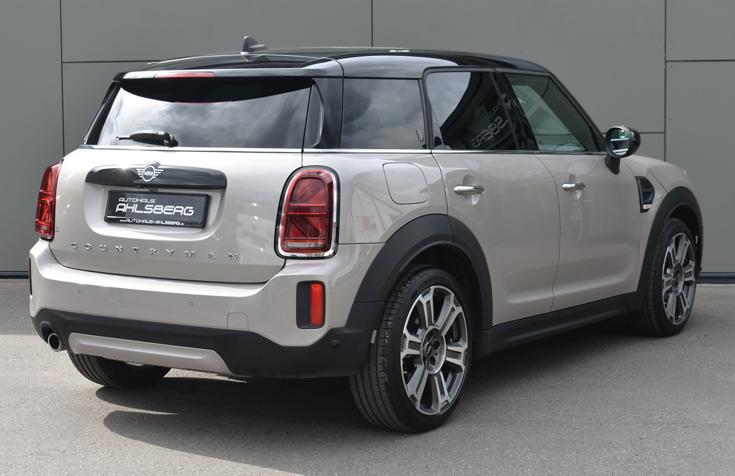 Thumbnail 6 - MINI COOPER COUNTRYMAN YOURS/ PANO/MEMORY/LEDER/CAR-PLAY/HUD