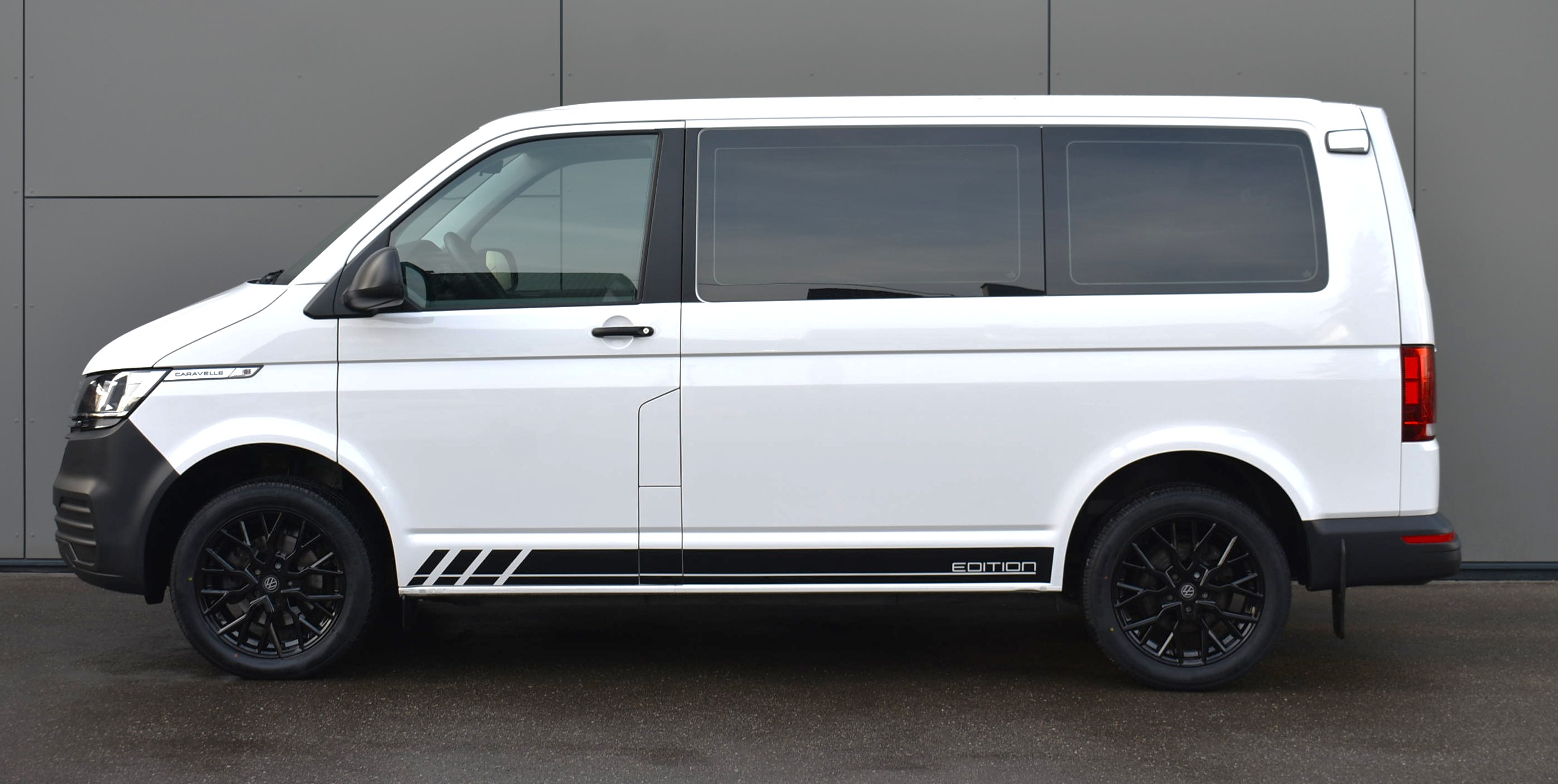 Thumbnail 9 - Volkswagen T6.1 CARAV.EDITION/ 9-SITZ/1.HAND/PDC/BT/AHK/DAB