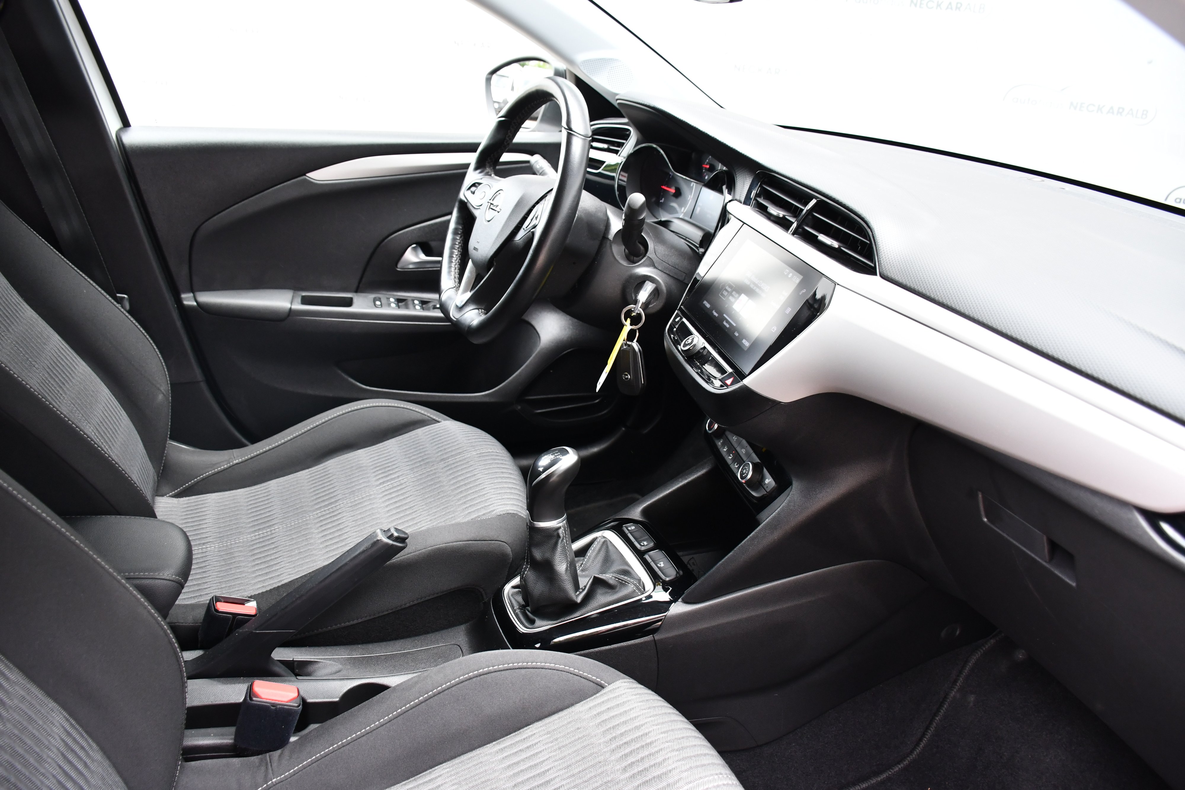 Daumennagel 9 - Opel Corsa F Edition 1.Hand Navi CarPlay