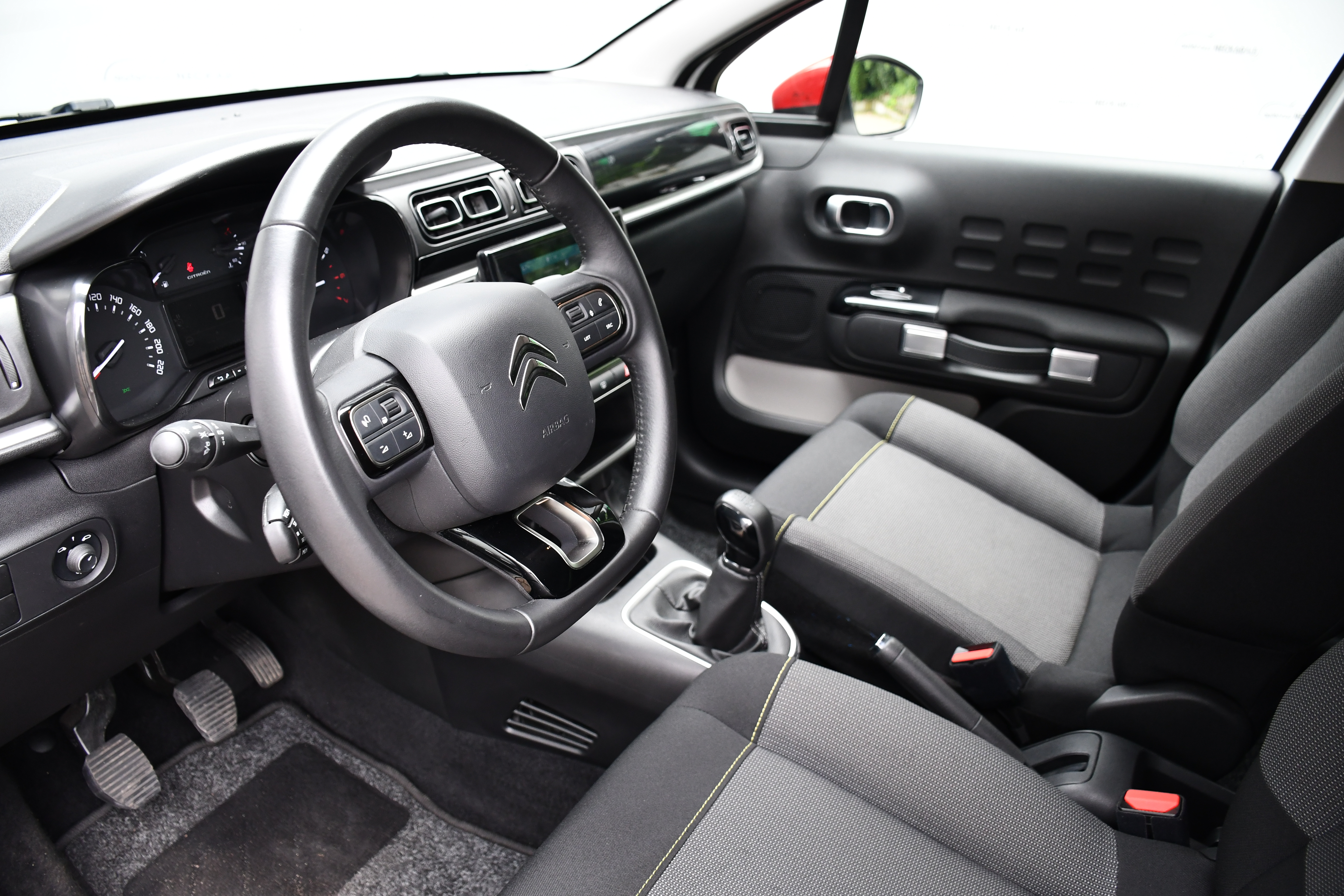 Daumennagel 14 - Citroën C3 Shine Navi CarPlay Kamera