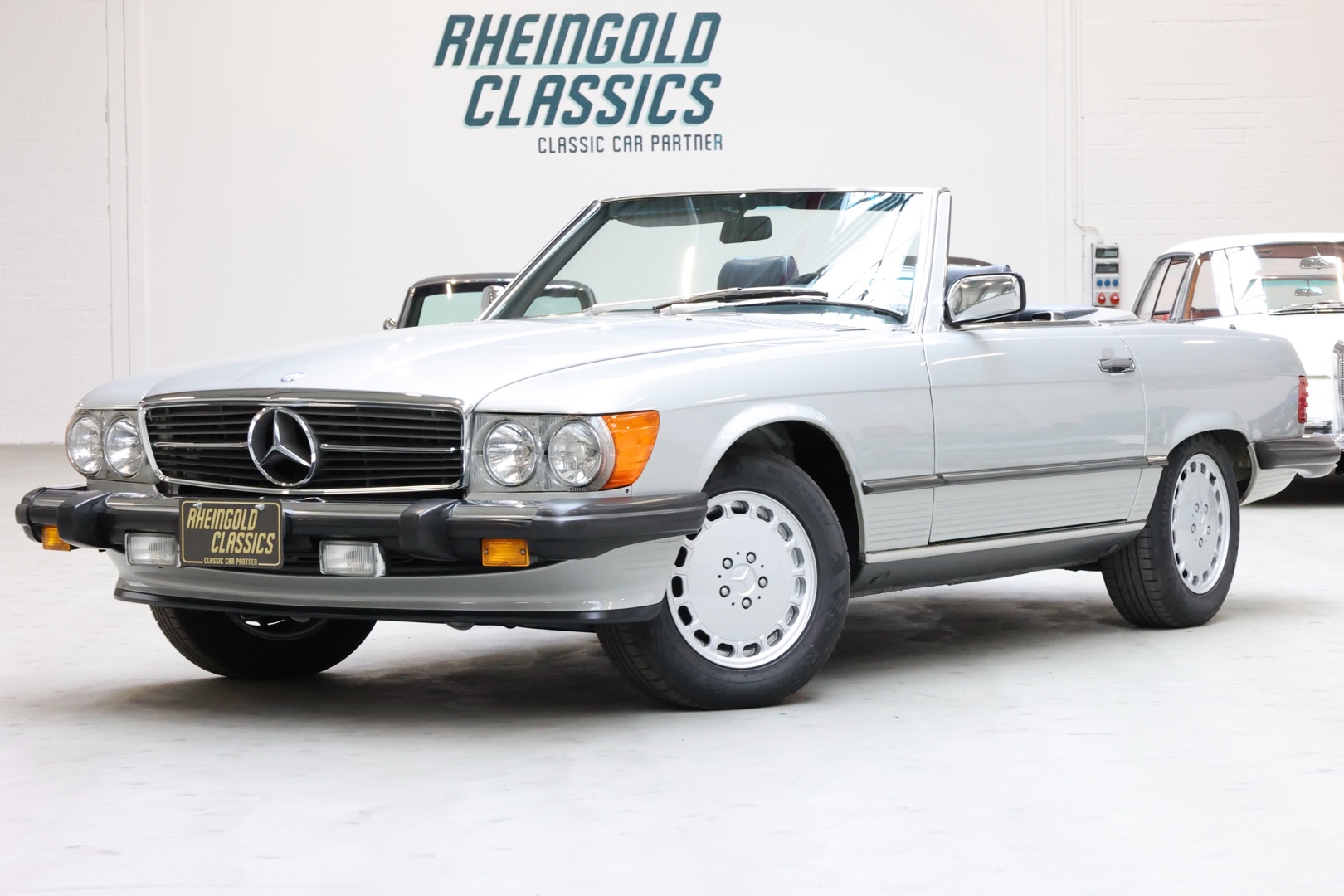 Mercedes-Benz SL 560