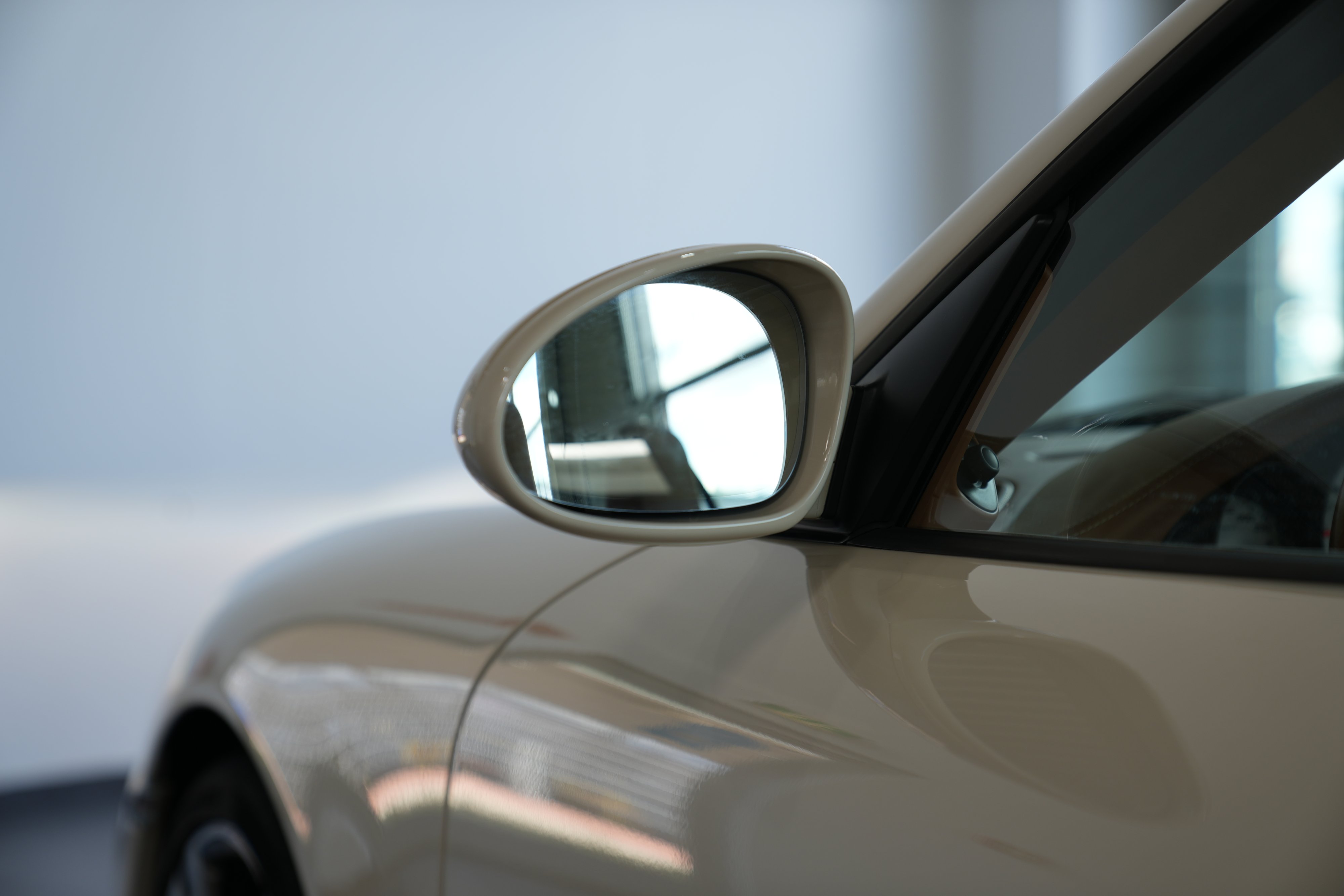 Daumennagel 8 - Porsche 997 PTS Sonderlackierung