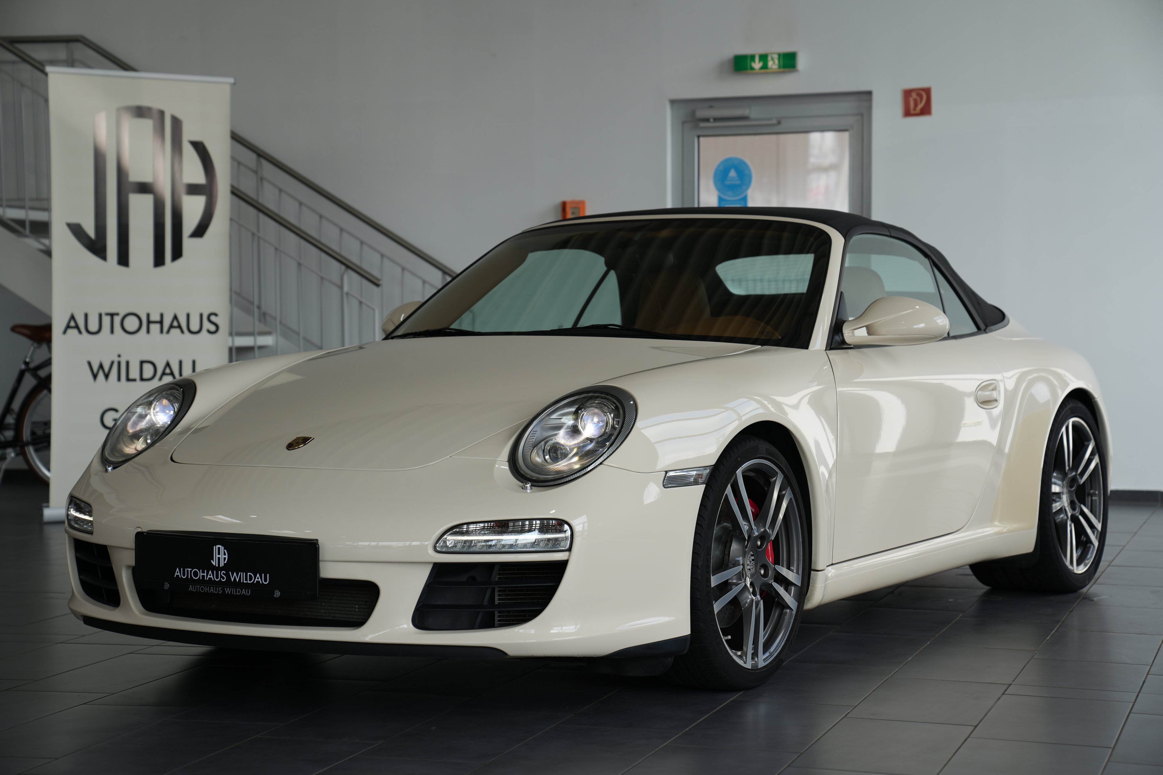 Daumennagel 4 - Porsche 997 PTS Sonderlackierung