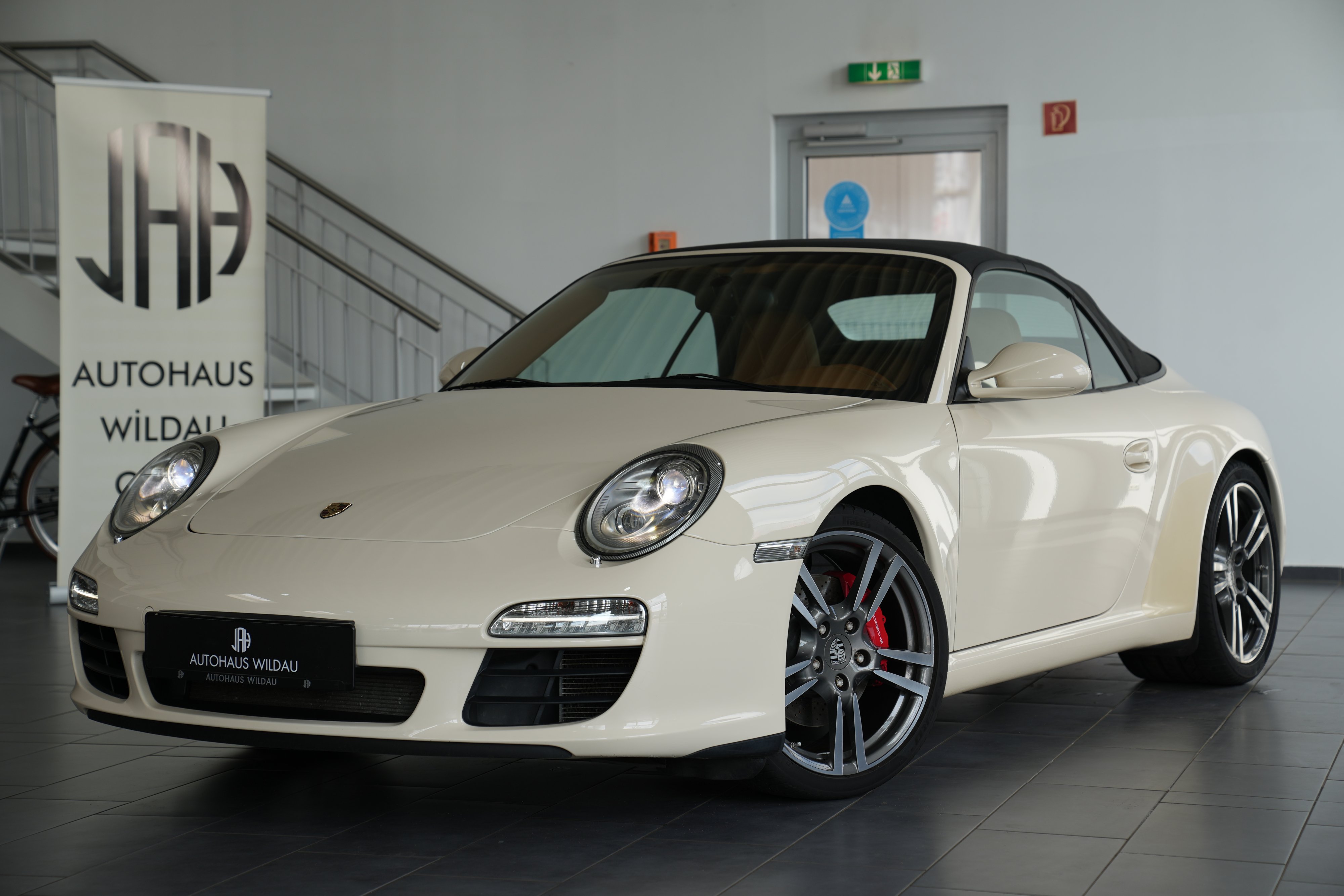 Daumennagel 3 - Porsche 997 PTS Sonderlackierung