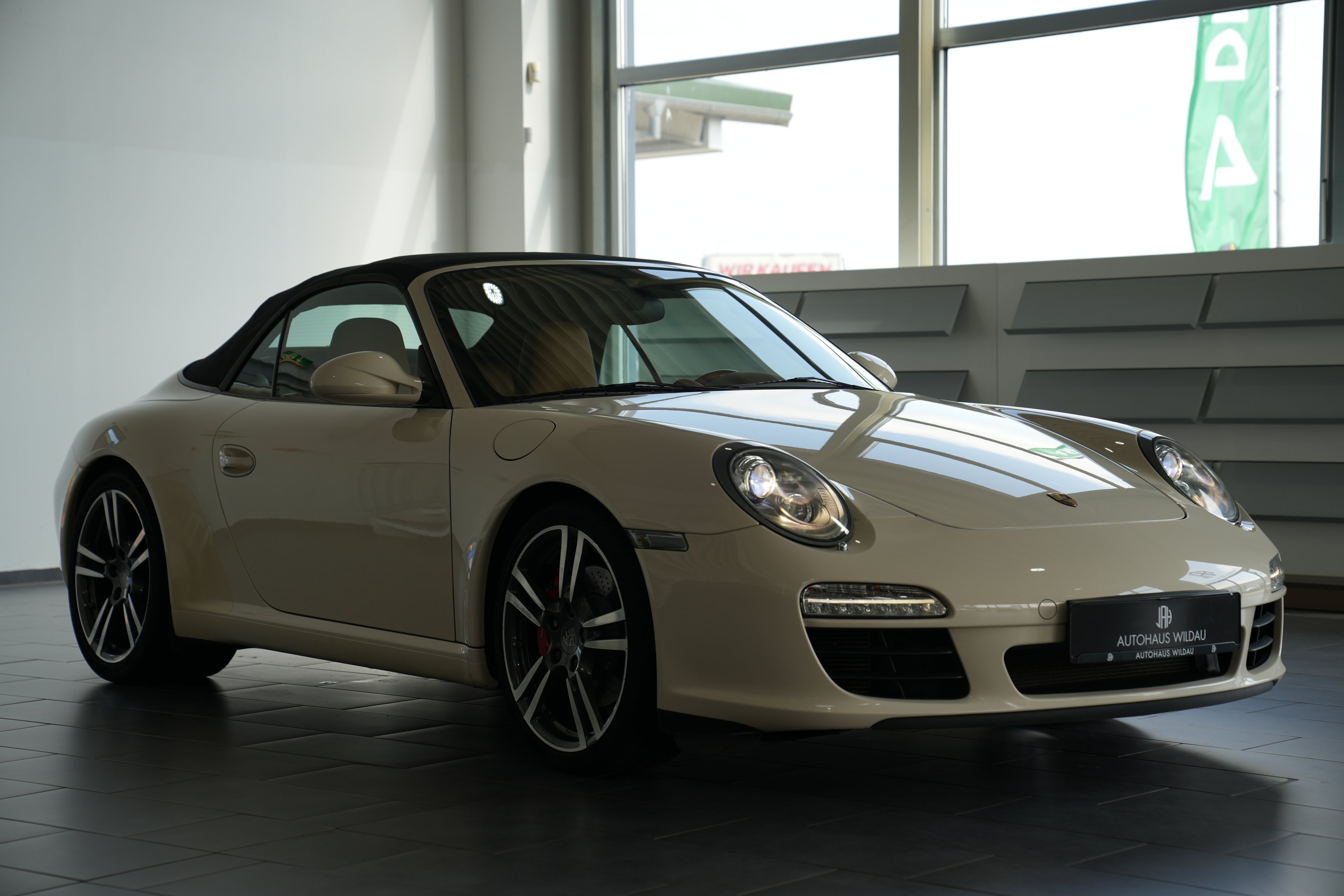Daumennagel 6 - Porsche 997 PTS Sonderlackierung