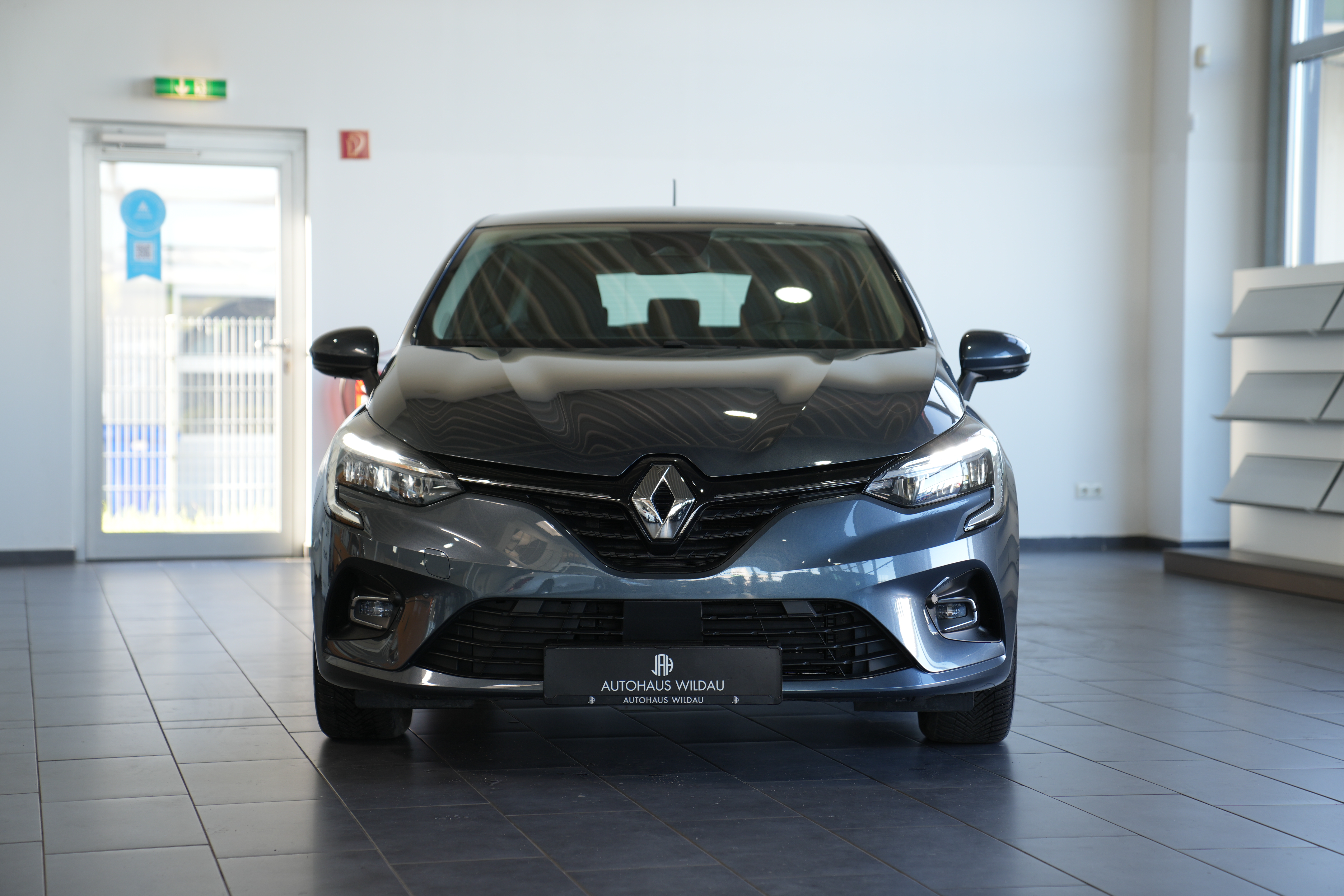 Daumennagel 4 - Renault Clio V Business Edition LED NAV TEMP
