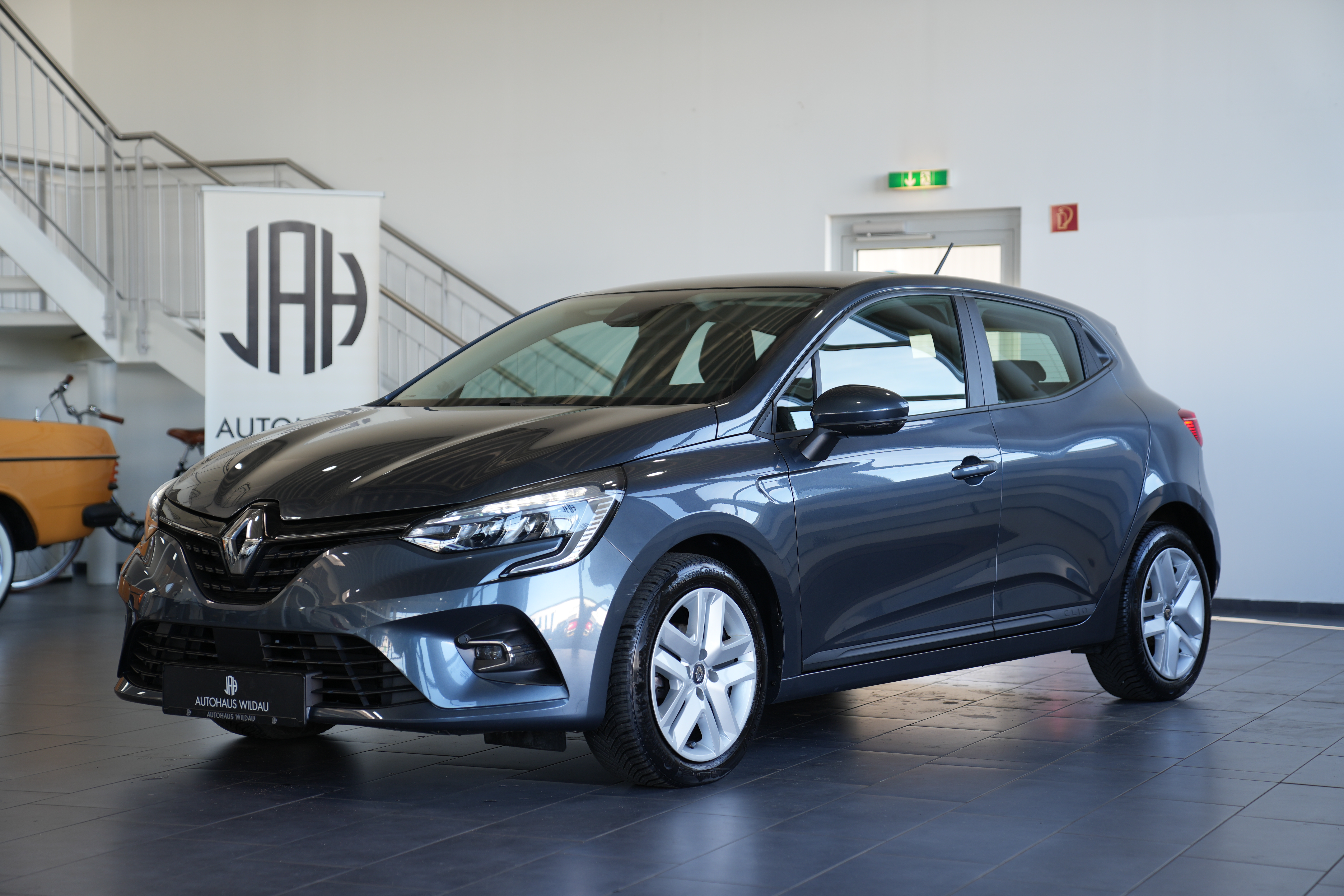 Daumennagel 3 - Renault Clio V Business Edition LED NAV TEMP