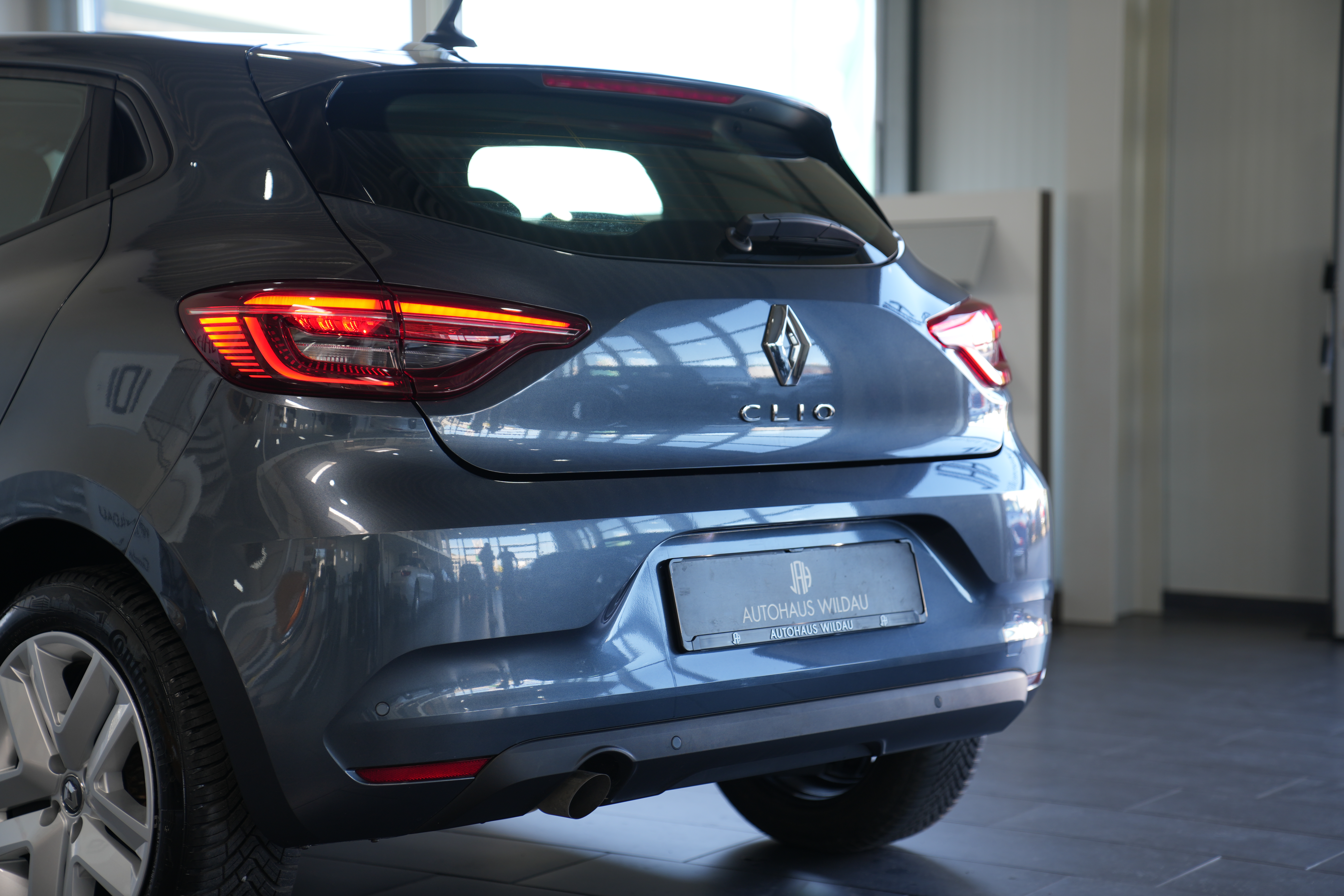 Daumennagel 11 - Renault Clio V Business Edition LED NAV TEMP