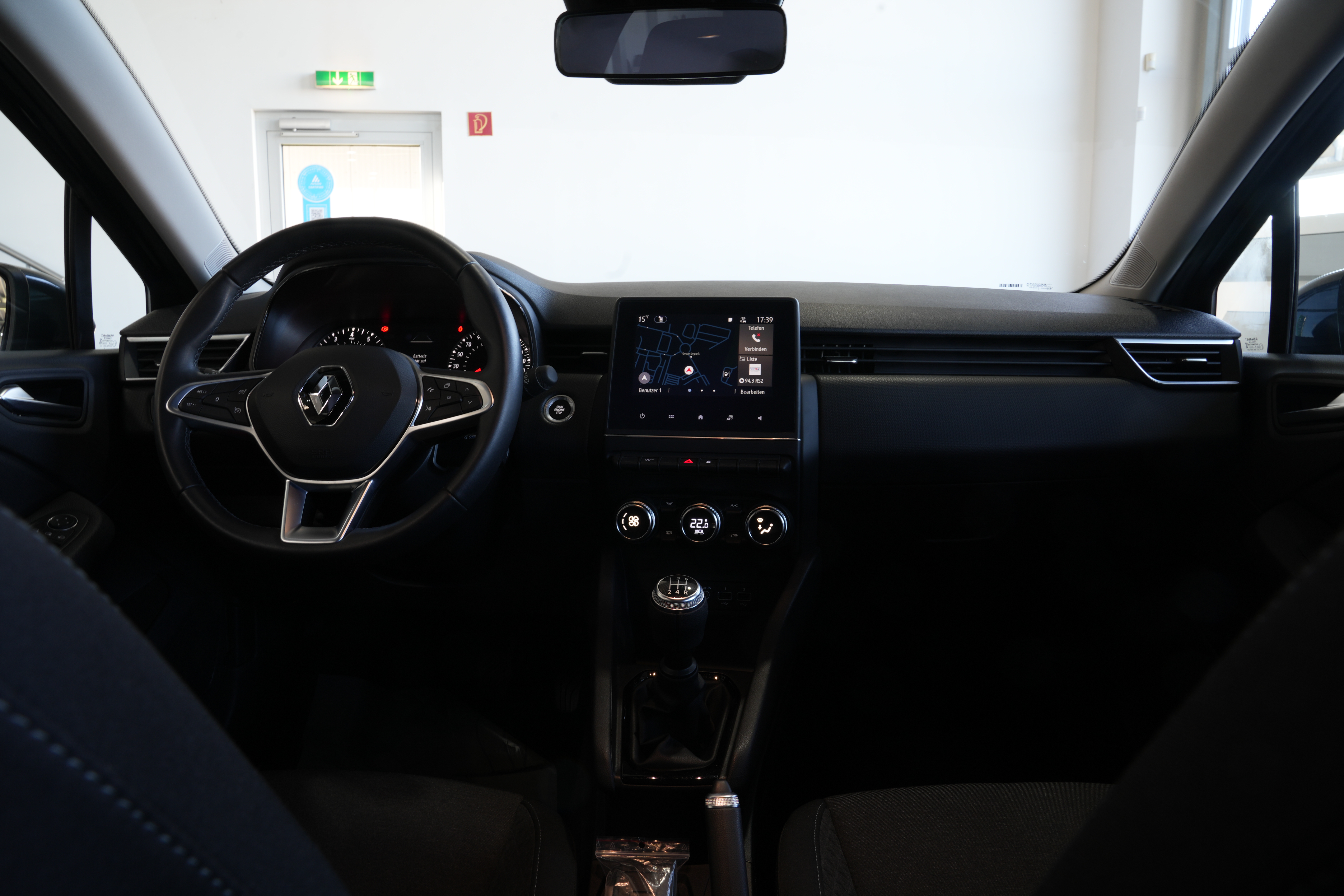 Daumennagel 16 - Renault Clio V Business Edition LED NAV TEMP