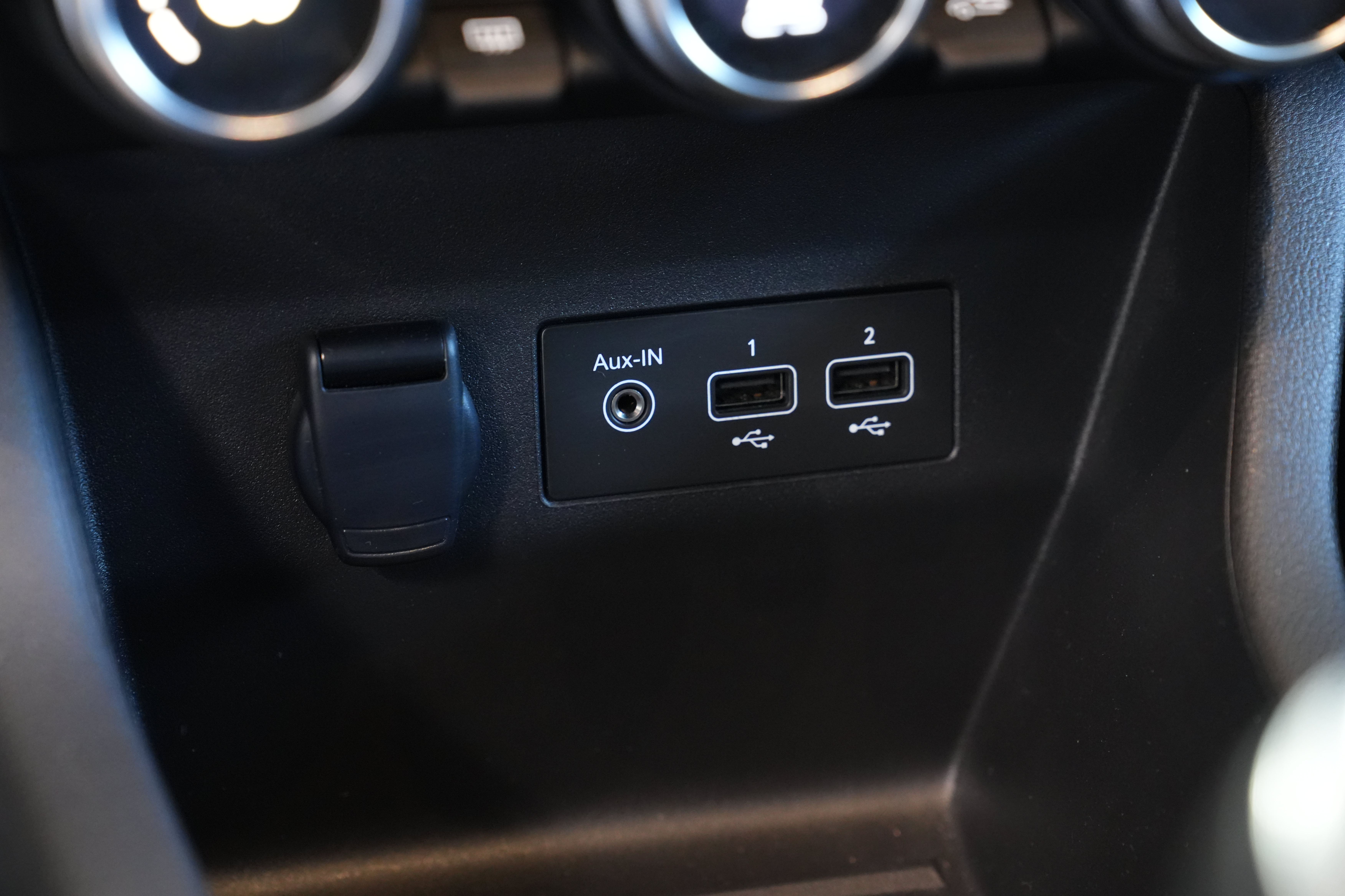 Daumennagel 20 - Renault Clio V Business Edition LED NAV TEMP