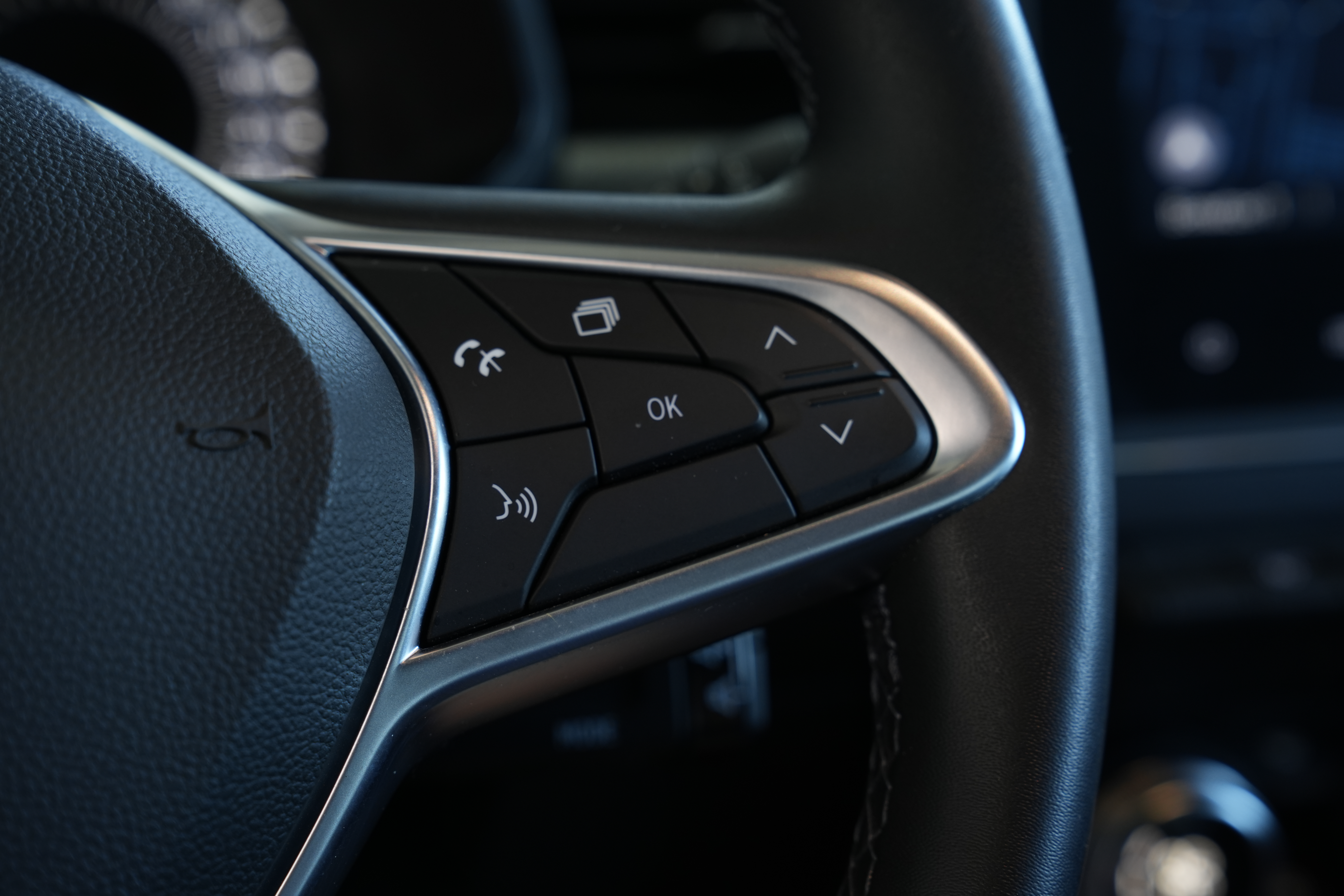 Daumennagel 31 - Renault Clio V Business Edition LED NAV TEMP
